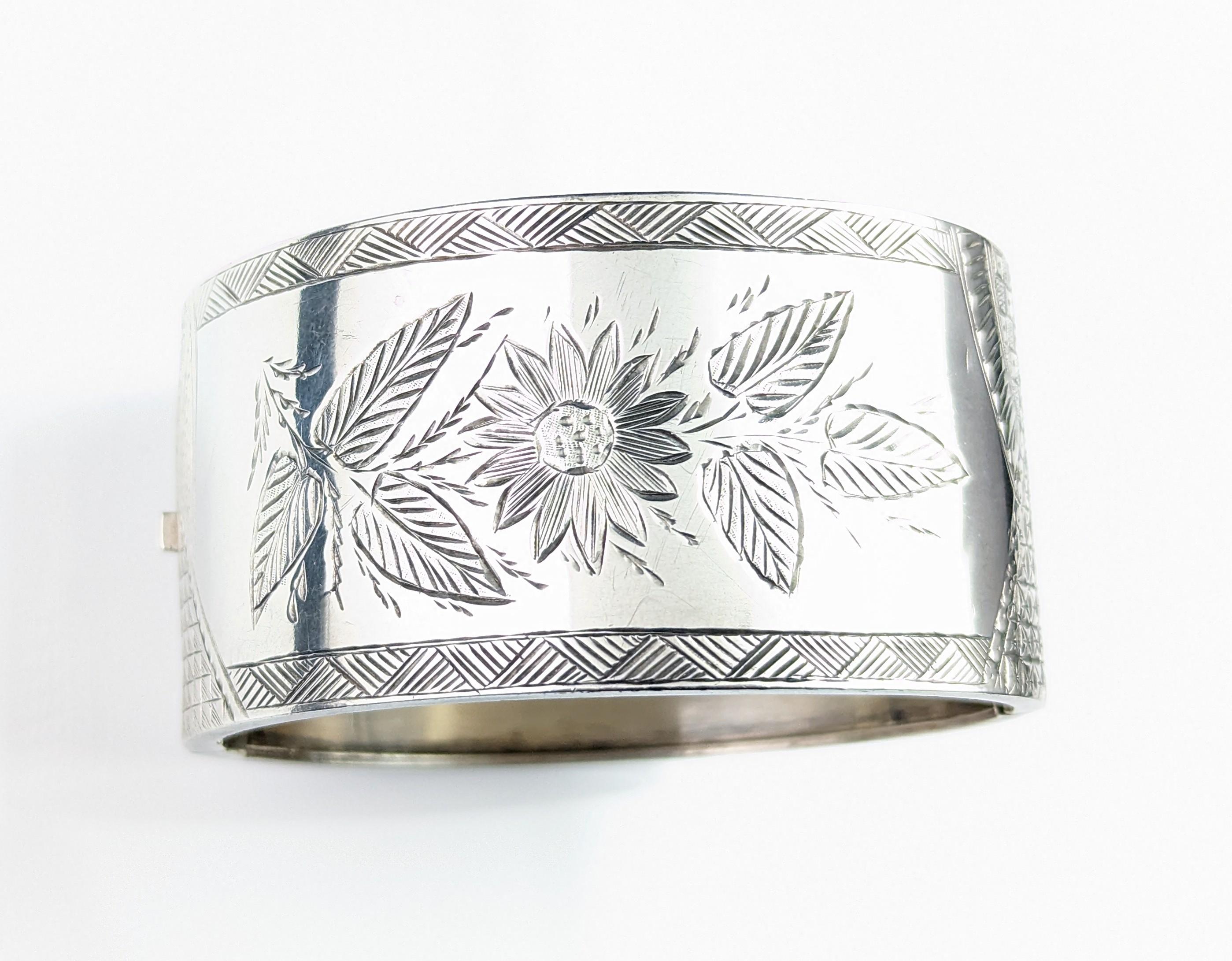 Antique Victorian Sterling Silver Bangle, Chunky, Sunflower For Sale 9