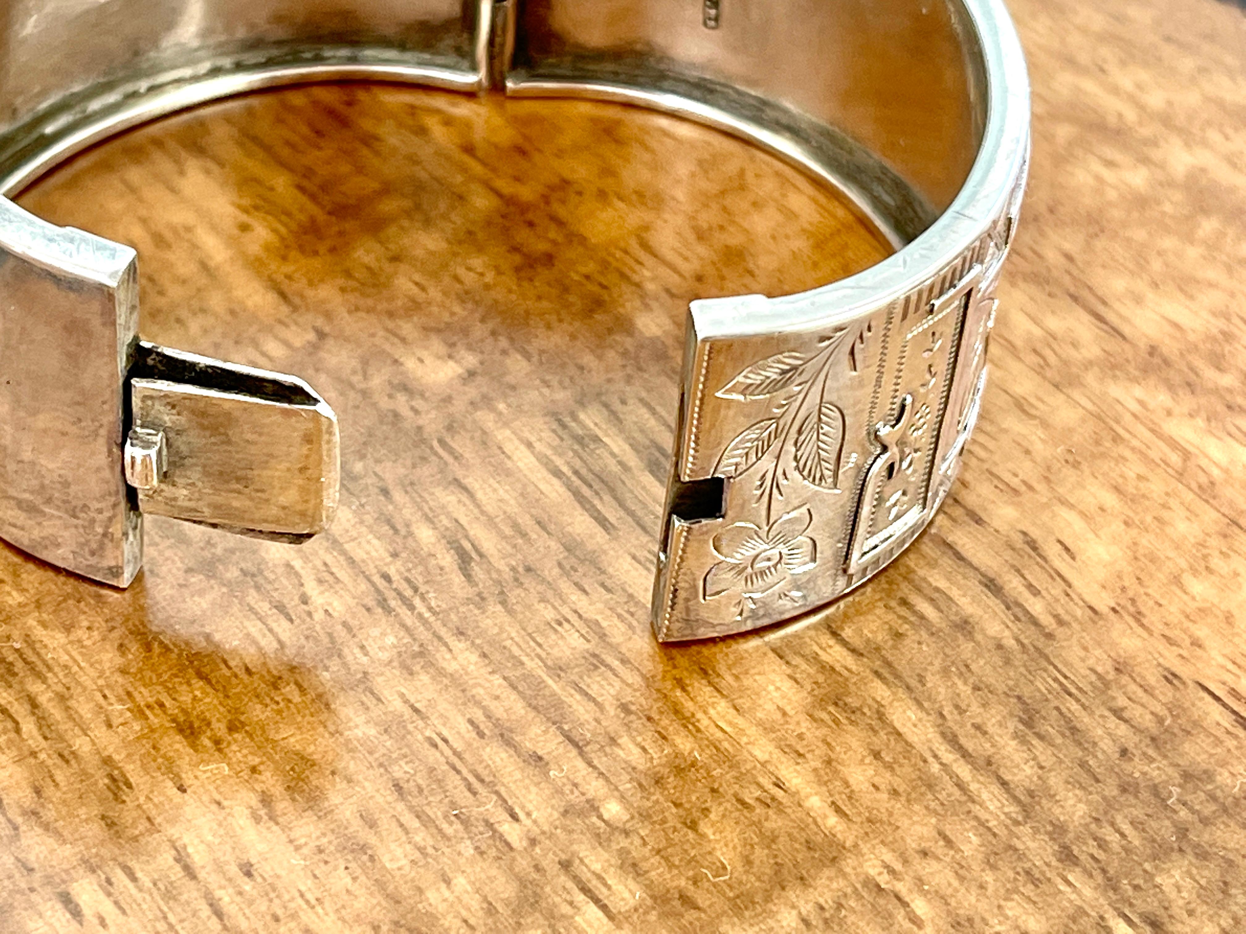 Antique Victorian Sterling Silver Bangle Hallmarked Birmingham 1884 Gold Inlay For Sale 3