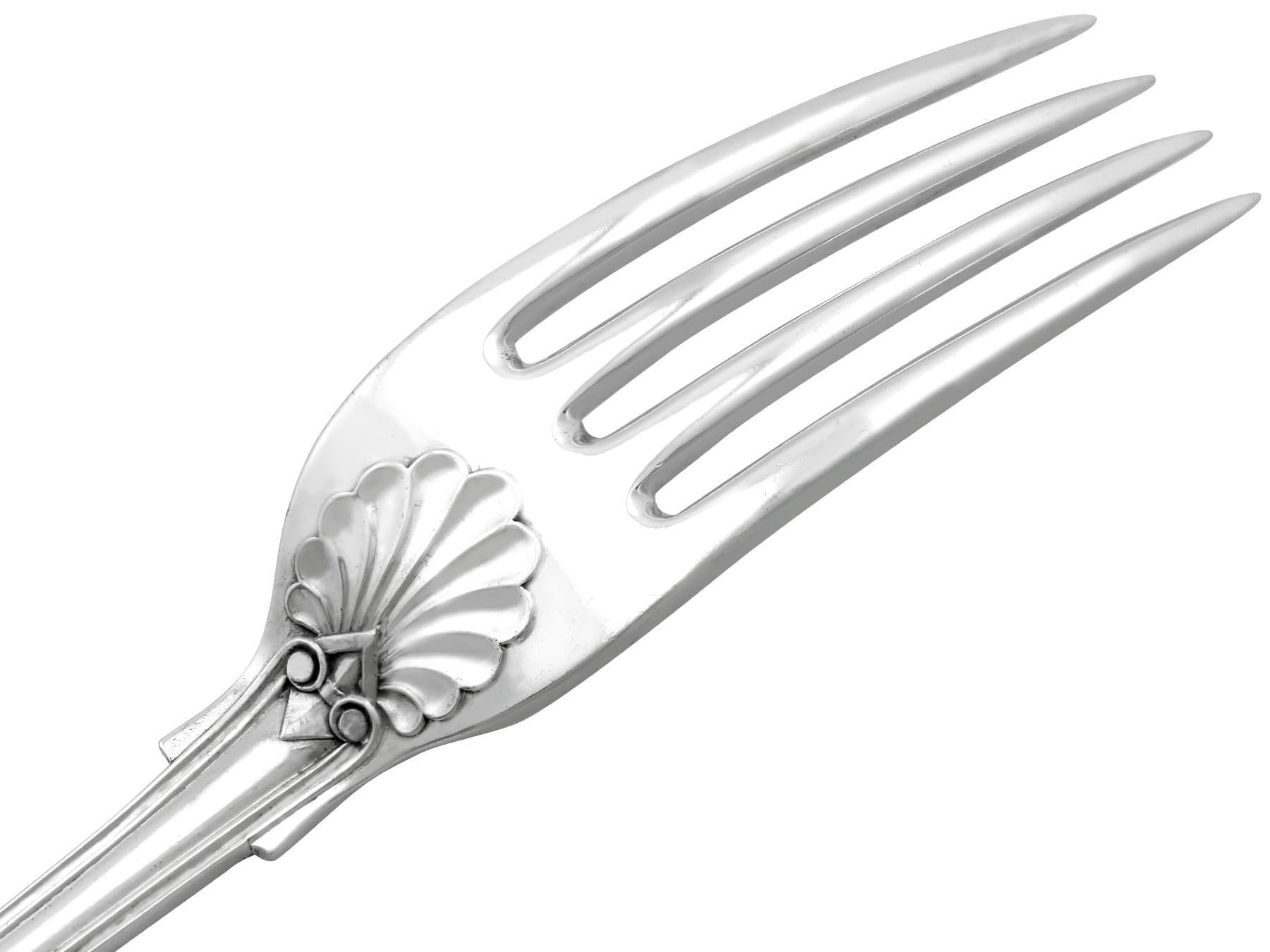 Antique Victorian Sterling Silver Canteen of Cutlery for Six Persons (1891) 4