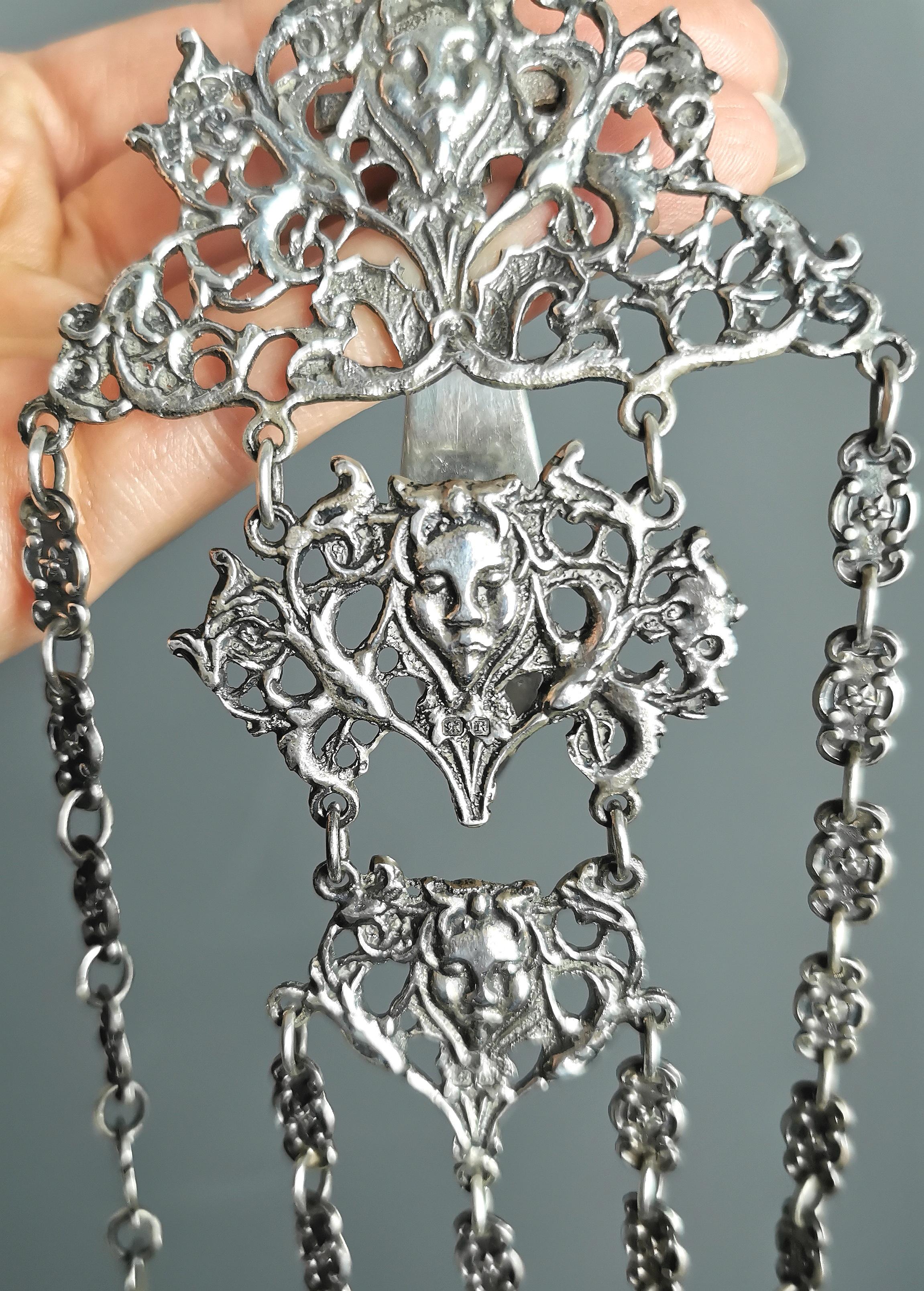 Antique Victorian sterling silver Chatelaine, Art Nouveau  In Good Condition In NEWARK, GB