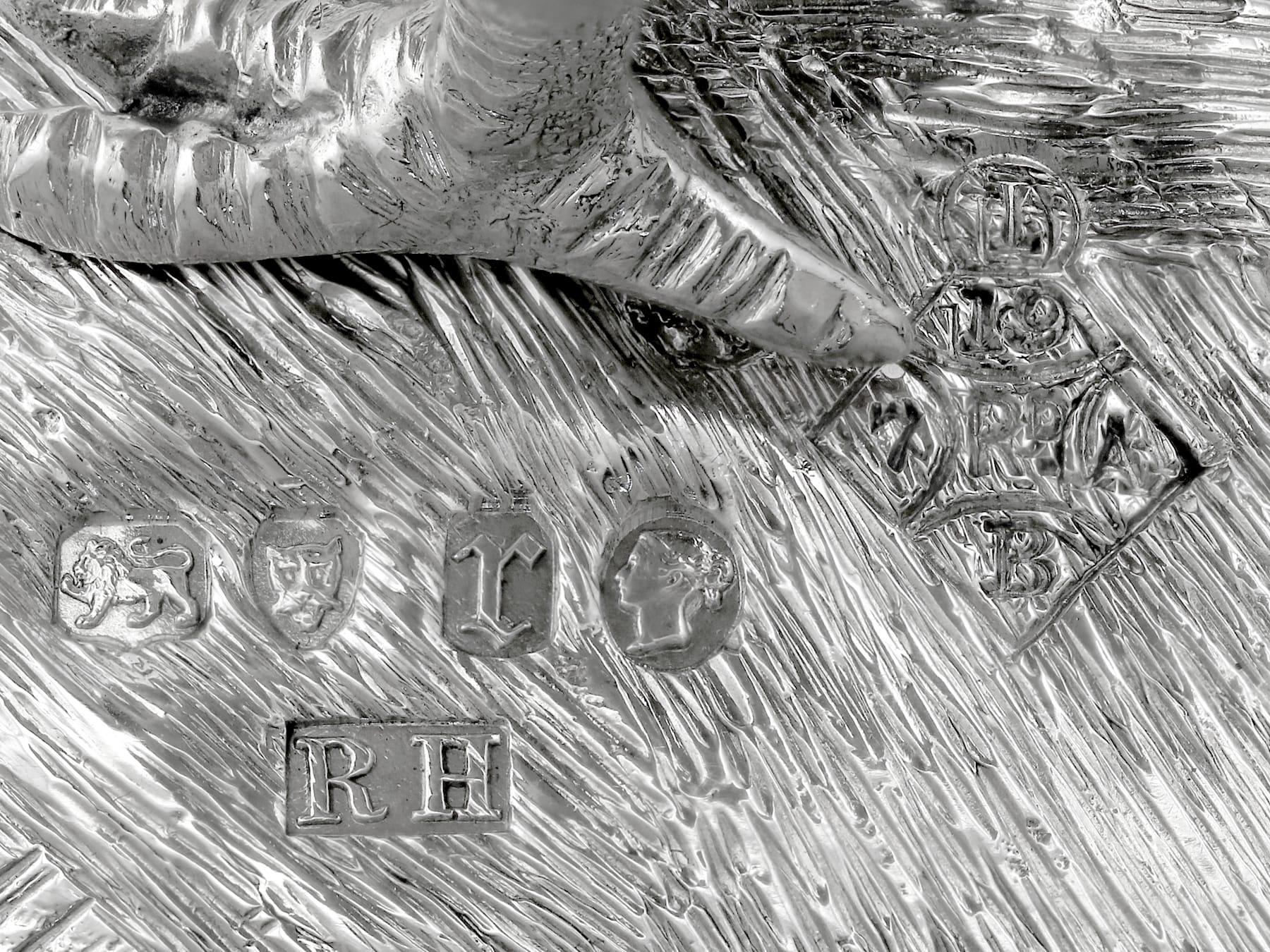 Set de condiments pour poussins en argent sterling de l'époque victorienne en vente 10