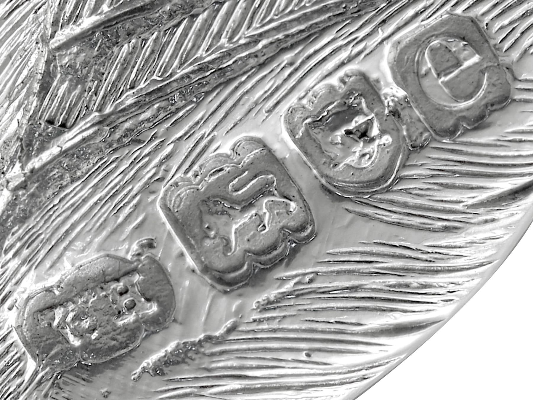 Antike viktorianische Sterling Silber Kakadu Pepperette im Angebot 9