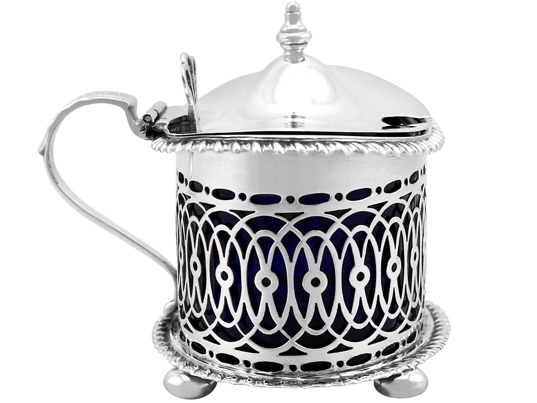 Ensemble à condiments victorien ancien en argent sterling 1899 en vente 2