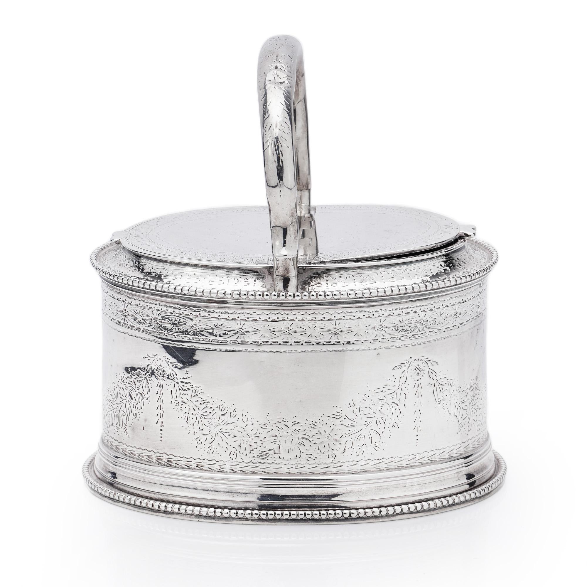 Antique Victorian sterling silver double tea caddy. 
Maker: Charles Frederick Hancock
Made in London, 1862
Fully hallmarked.

Tea caddy is oval shaped, has two  compartments, body decorated with floral garlands. 

Dimensions - 
Length : 15 cm 