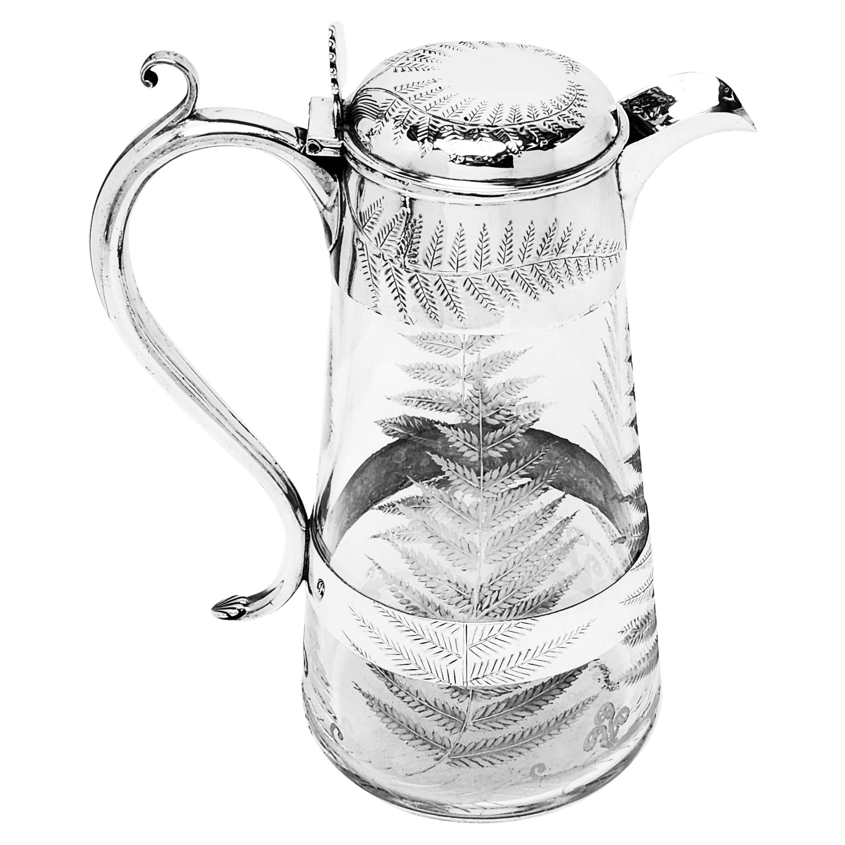 Carafe à vin victorienne ancienne en argent sterling et verre gravé 1865