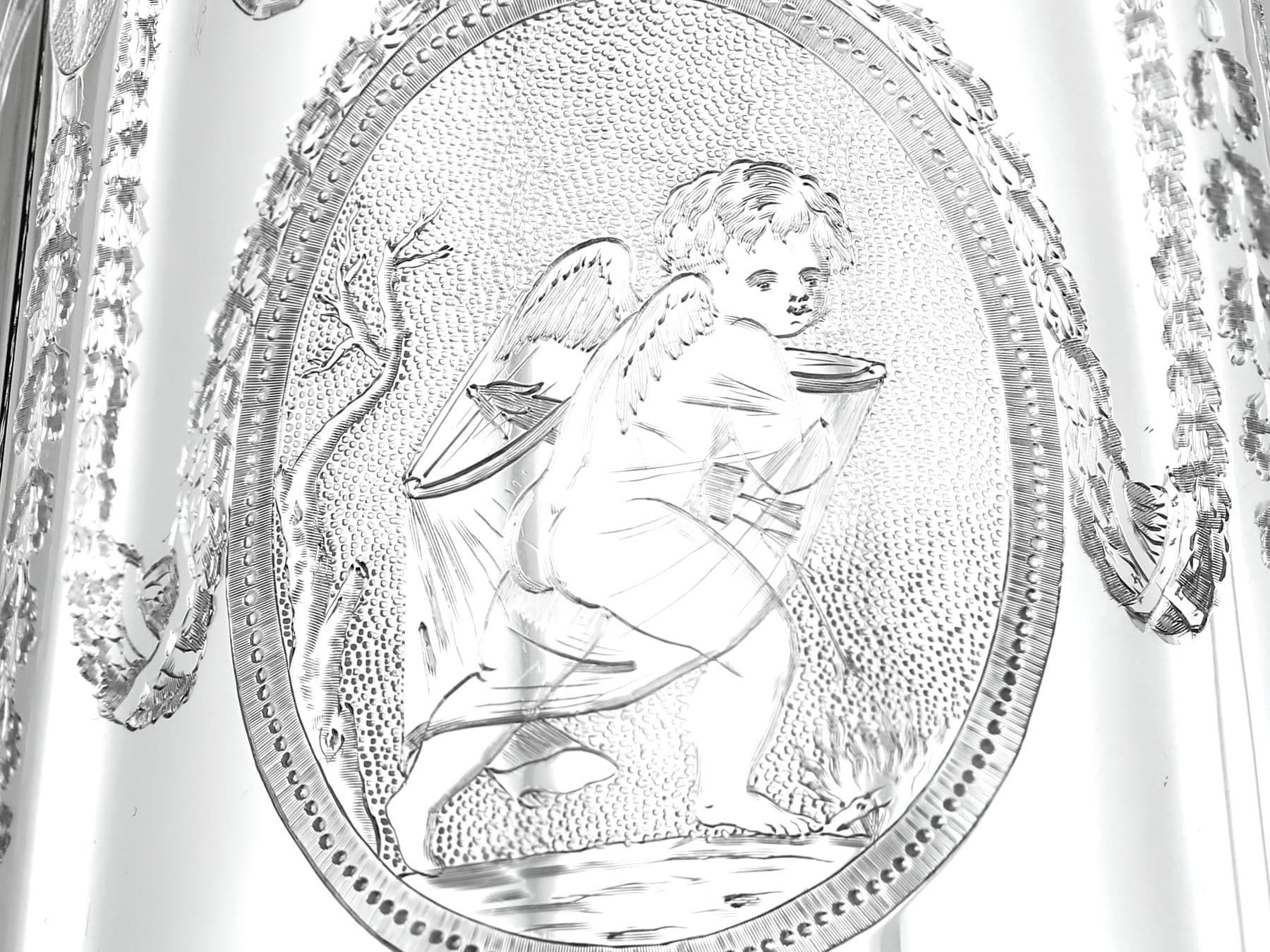 Antiguo servicio de té y café victoriano de plata de ley de cuatro piezas en venta 8