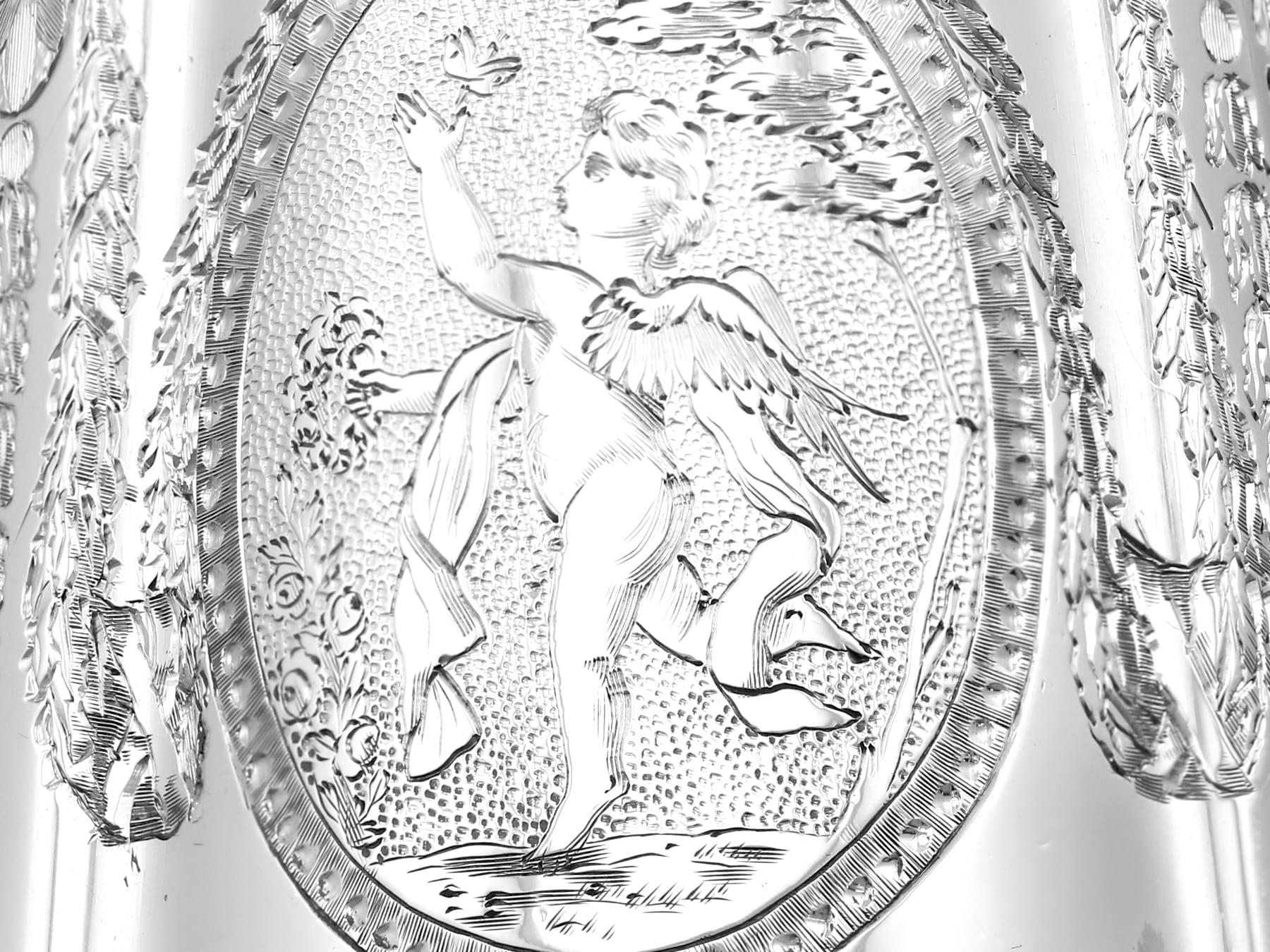 Antiguo servicio de té y café victoriano de plata de ley de cuatro piezas en venta 10