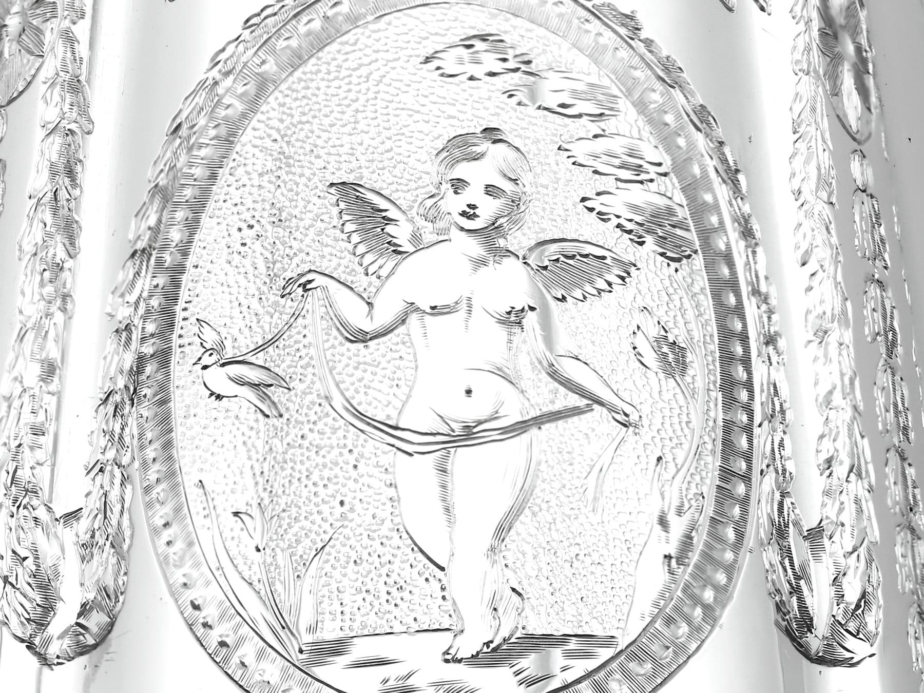 Antiguo servicio de té y café victoriano de plata de ley de cuatro piezas en venta 11