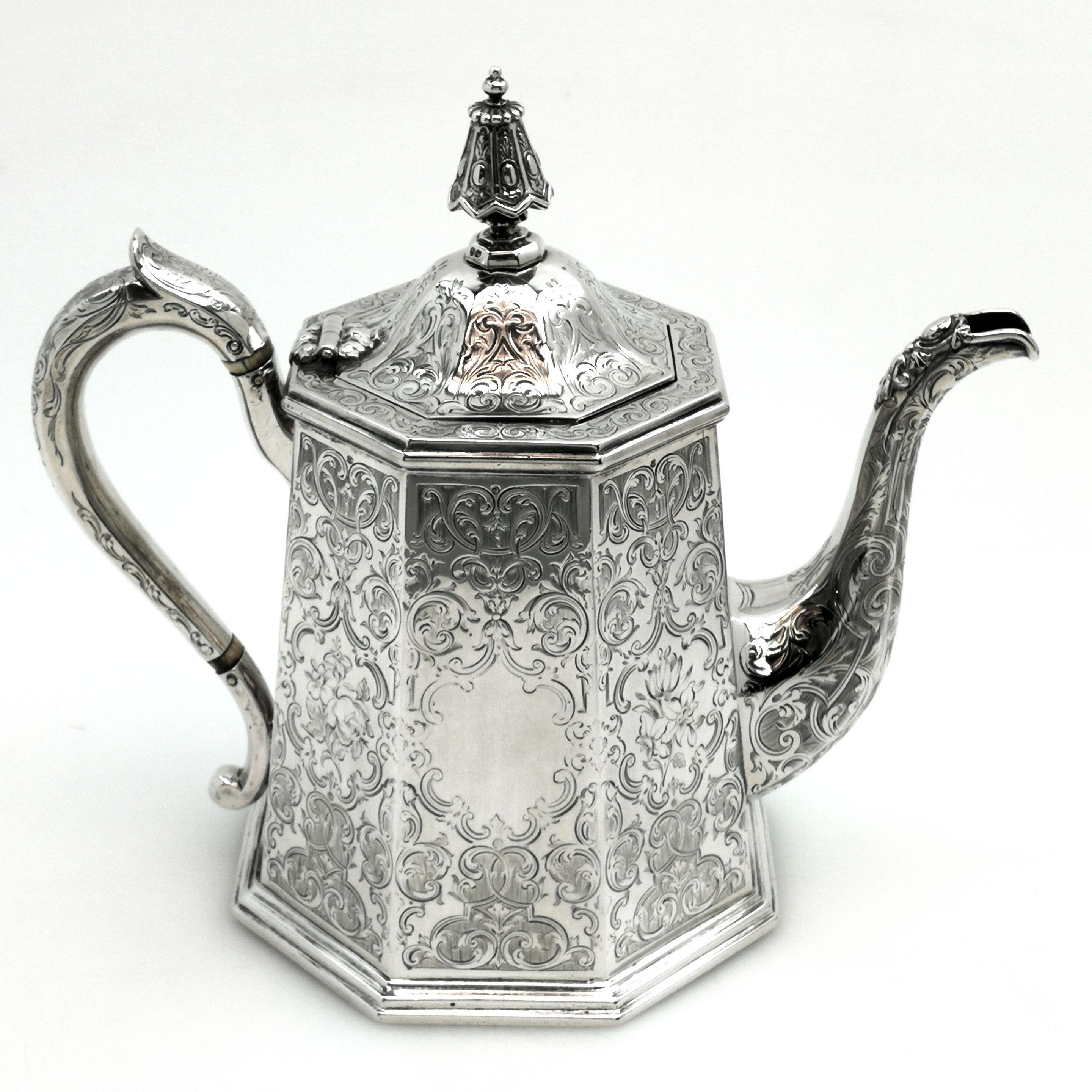 Antique Victorian Sterling Silver Four-Piece Tea Set 1854 Teapot Coffee Pot In Good Condition In London, GB