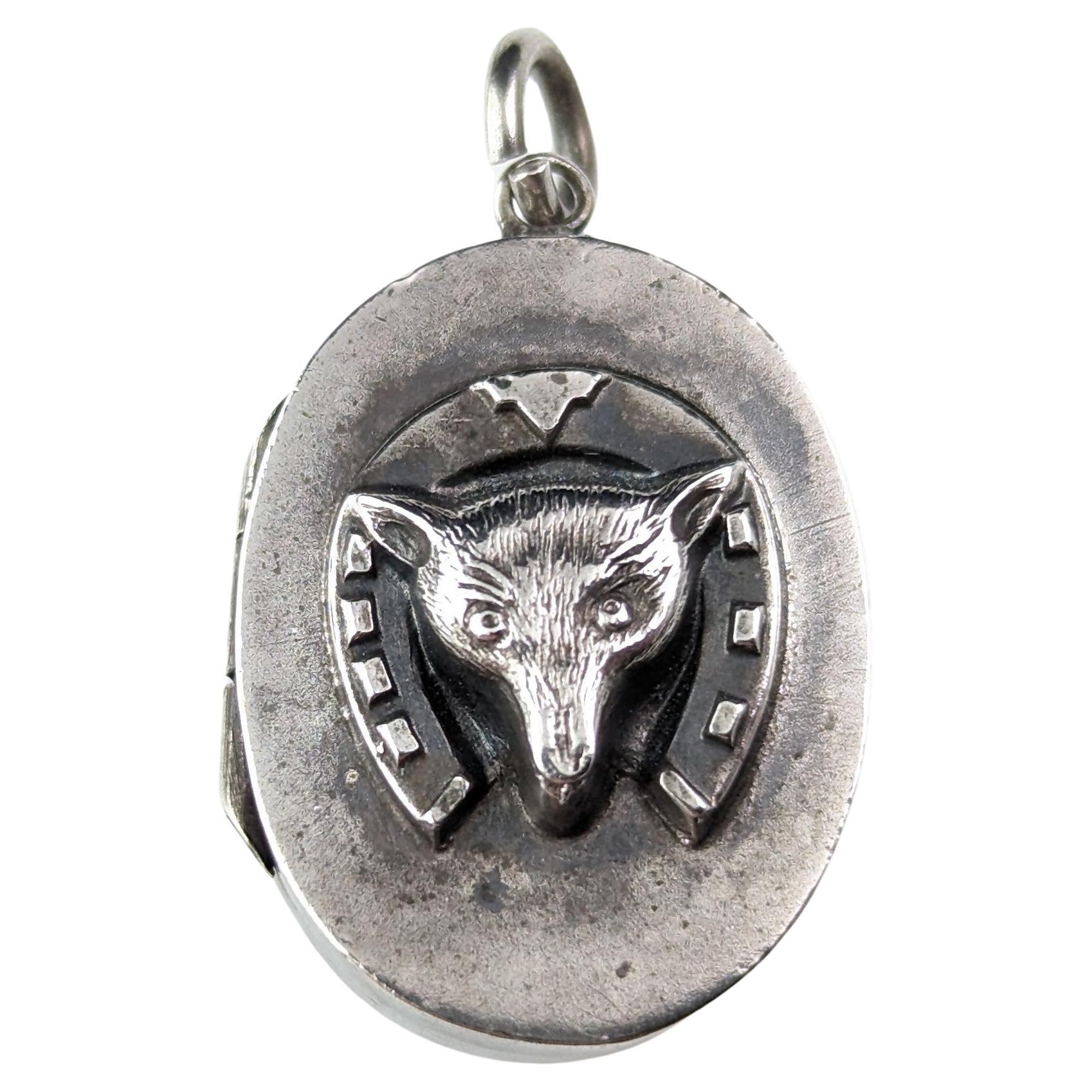 Antique Victorian sterling silver fox and horseshoe locket  For Sale