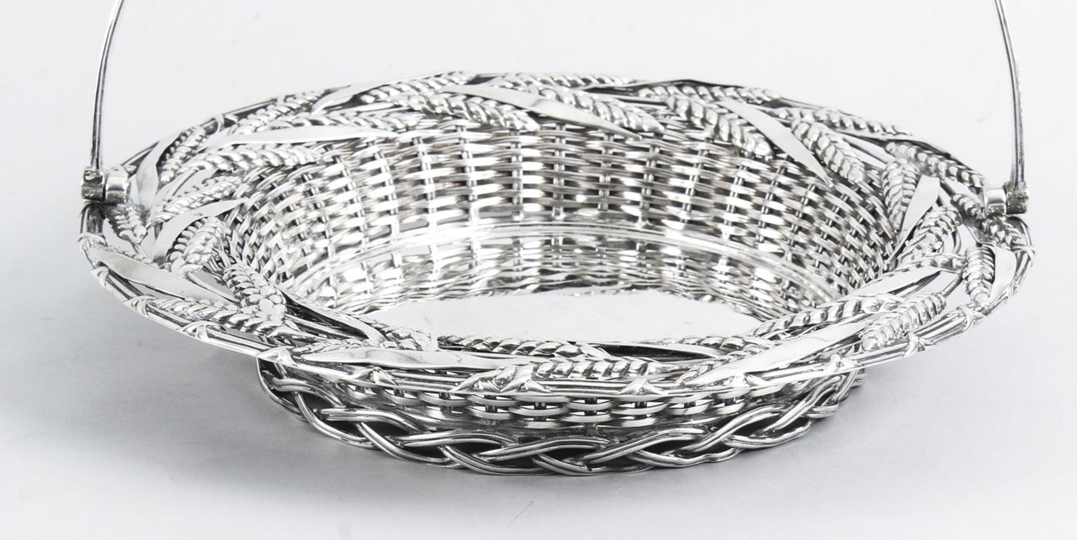Antique Victorian Sterling Silver Fruit Bread Basket London, 1858, 19th