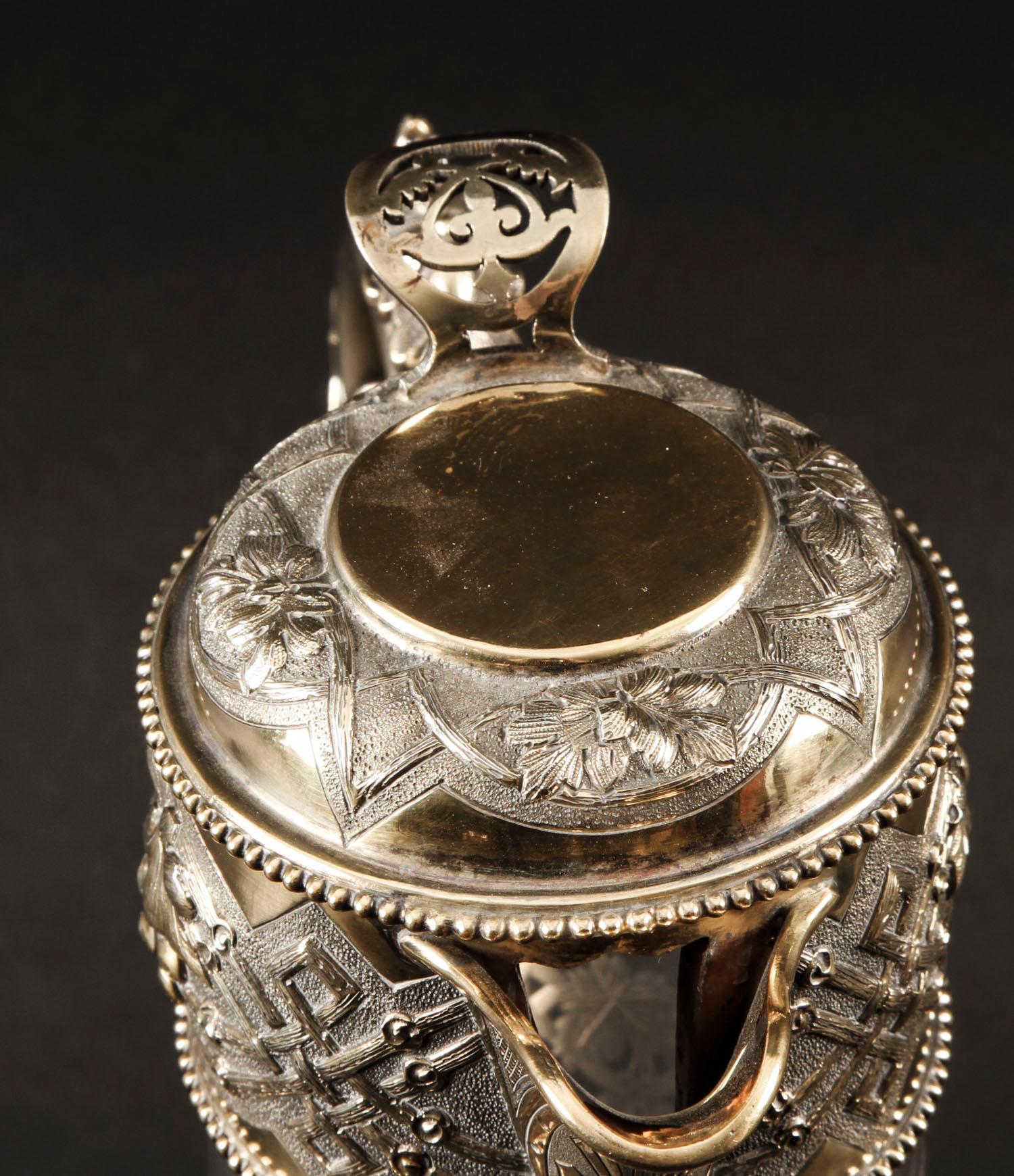 Pichet à vin victorien en argent sterling doré et cristal taillé 19ème siècle en vente 2