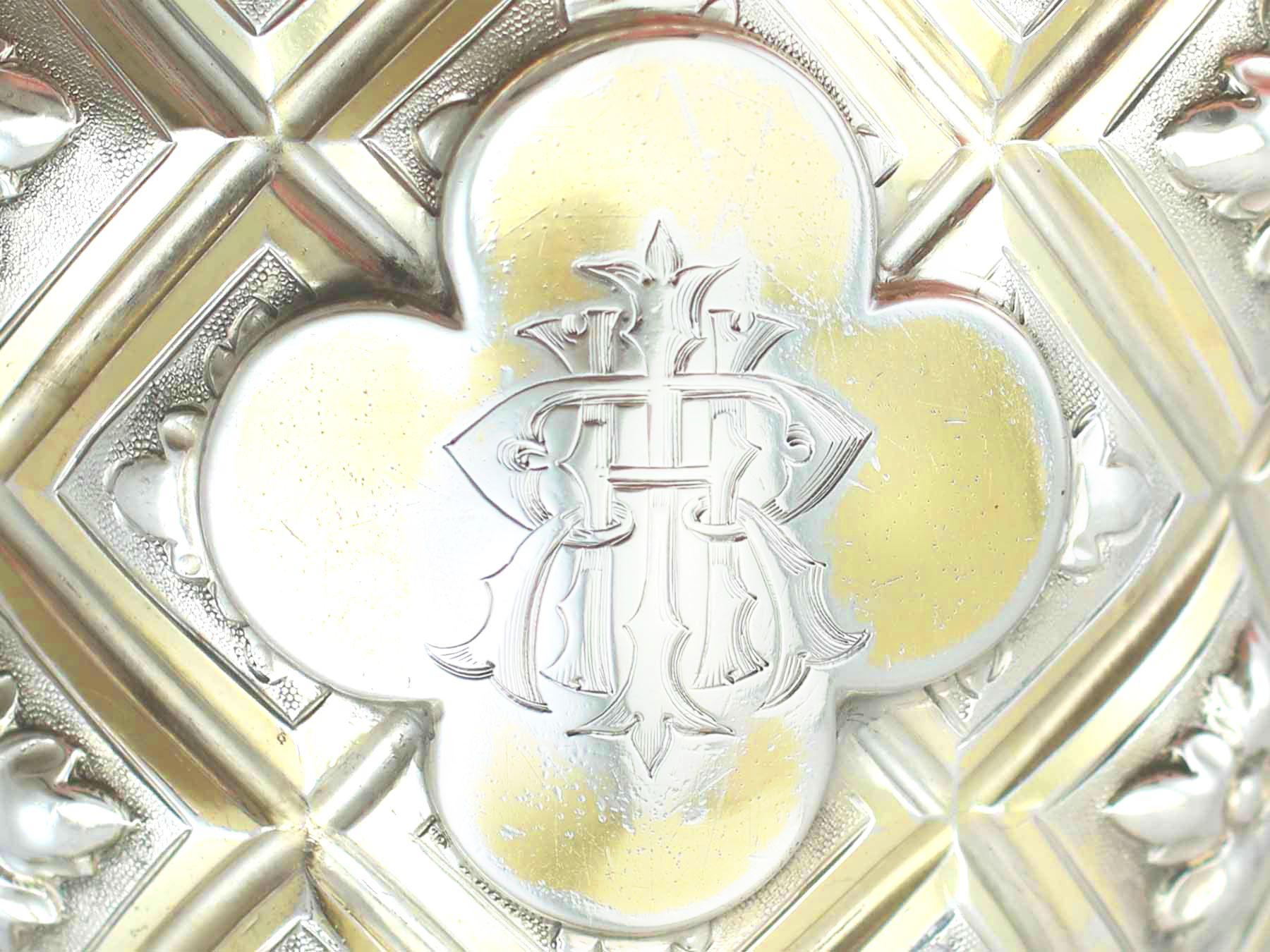 Antigua copa victoriana de plata de ley dorada Mediados del siglo XIX en venta
