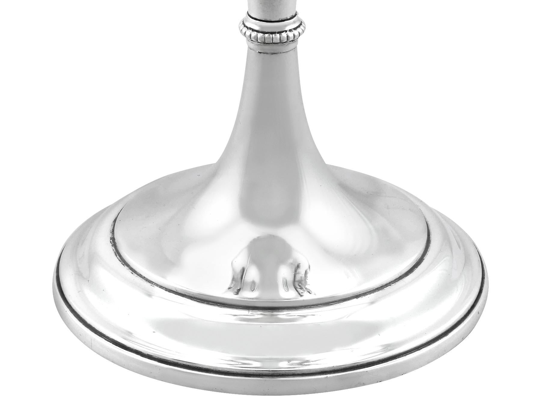 Argent sterling Antique gobelet victorien en argent sterling, 1862 en vente