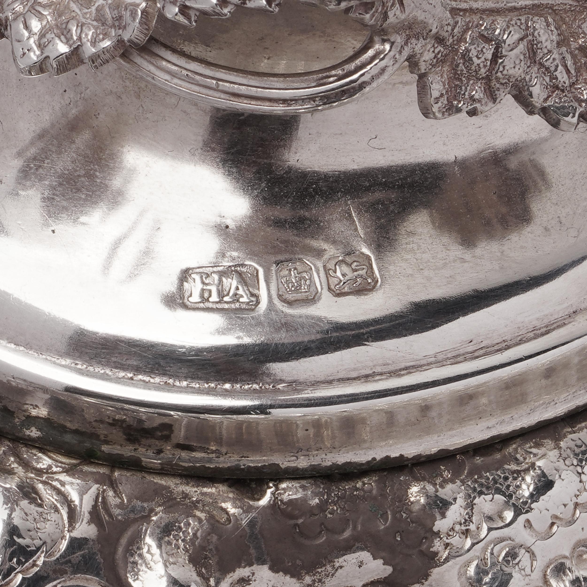 Antique Victorian Sterling Silver Grape Dish with Grape Scissors For Sale 6