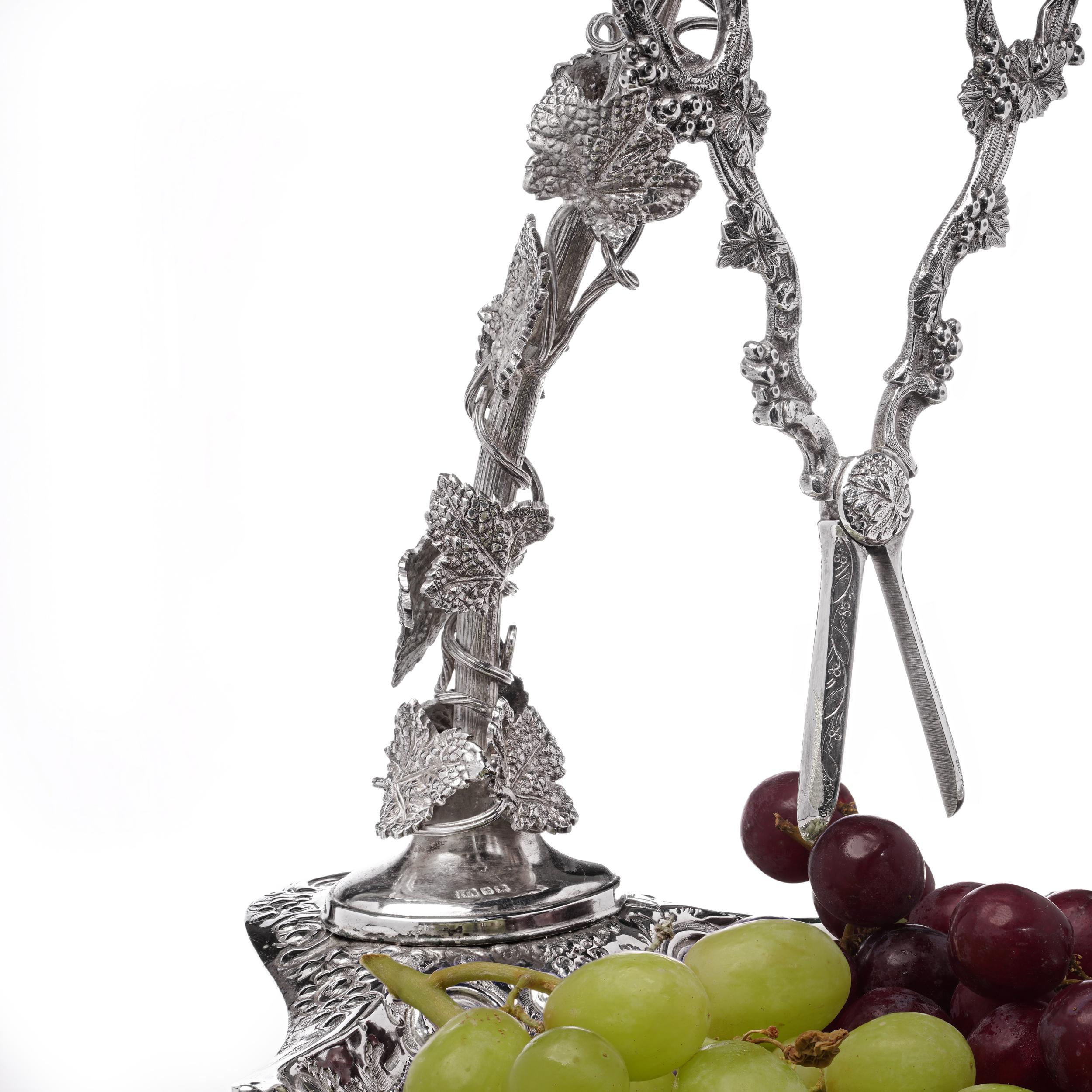 Antique Victorian Sterling Silver Grape Dish with Grape Scissors For Sale 2