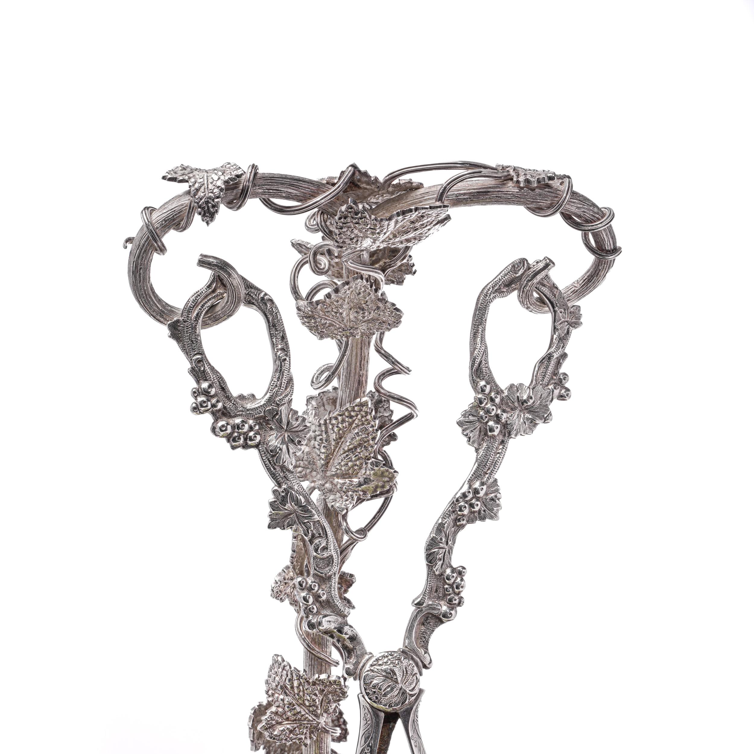 Antique Victorian Sterling Silver Grape Dish with Grape Scissors For Sale 3