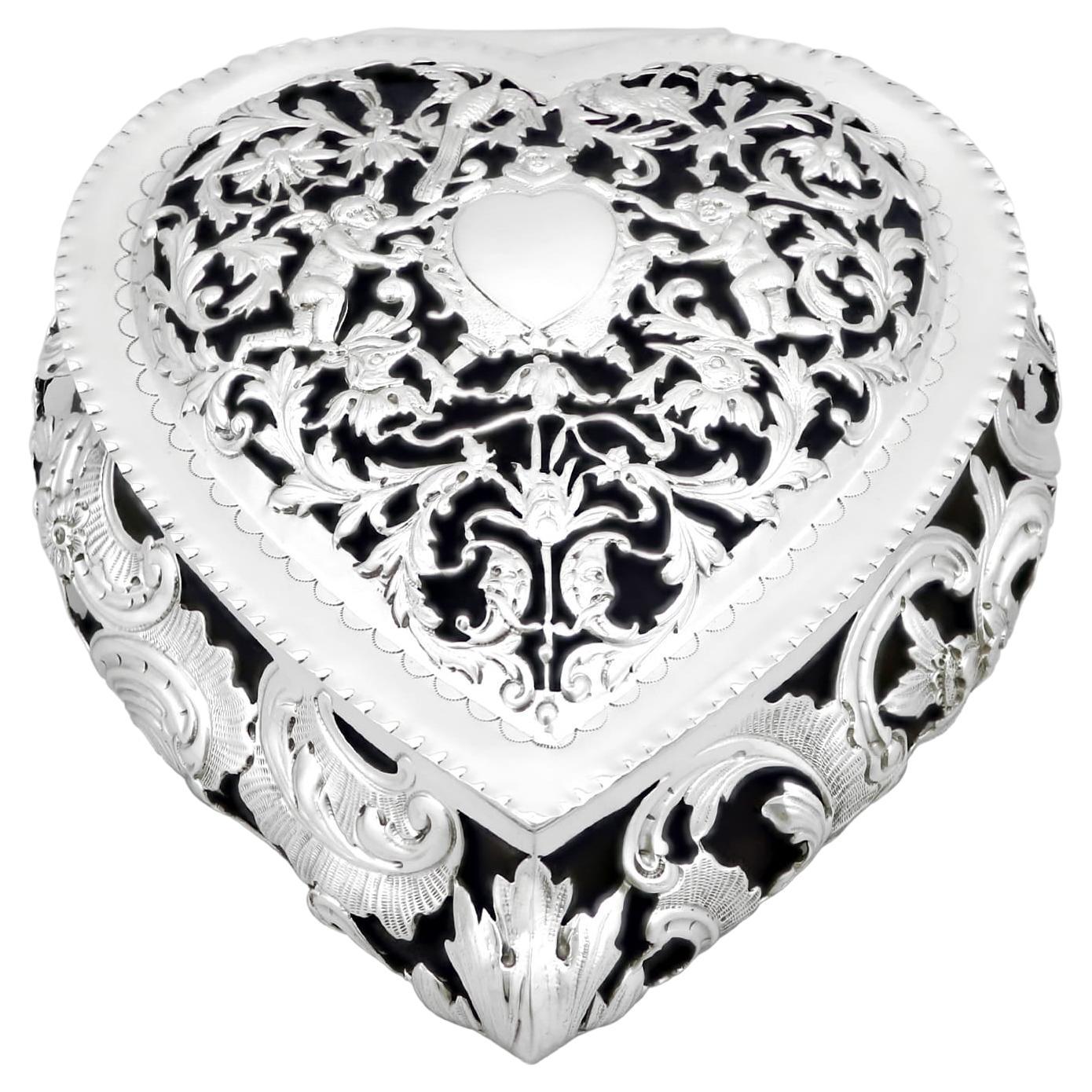 Antique Victorian Sterling Silver Heart Jewellery Box (1889) For Sale