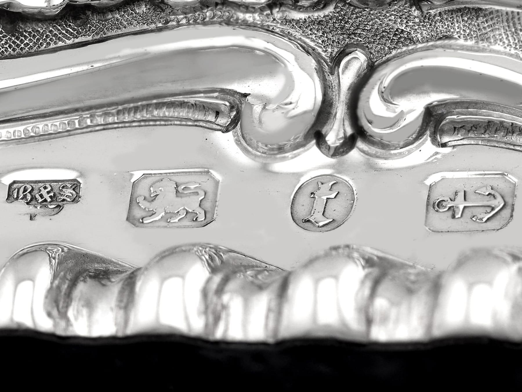 Ancien coffret à bijoux victorien en argent sterling (1893) en vente 4