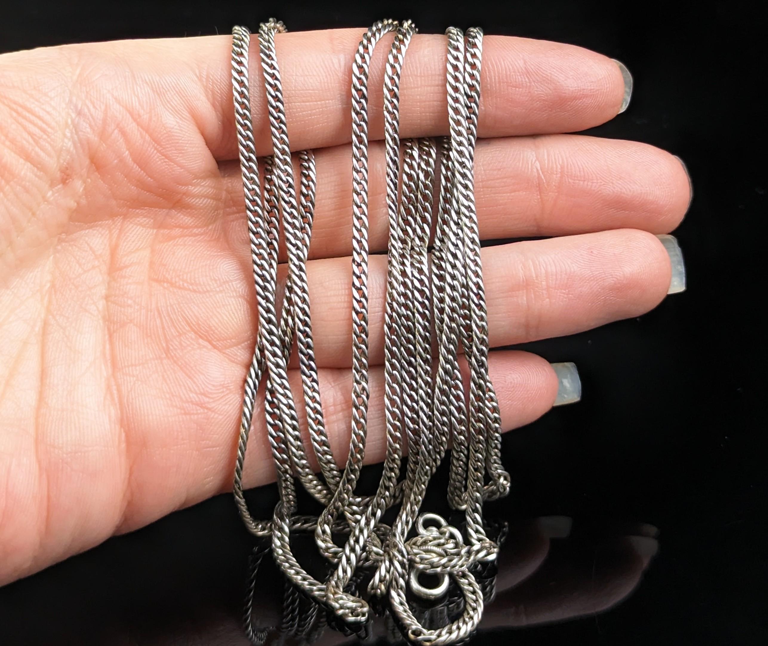 Antique Victorian sterling silver long chain necklace, Curb link  In Good Condition In NEWARK, GB