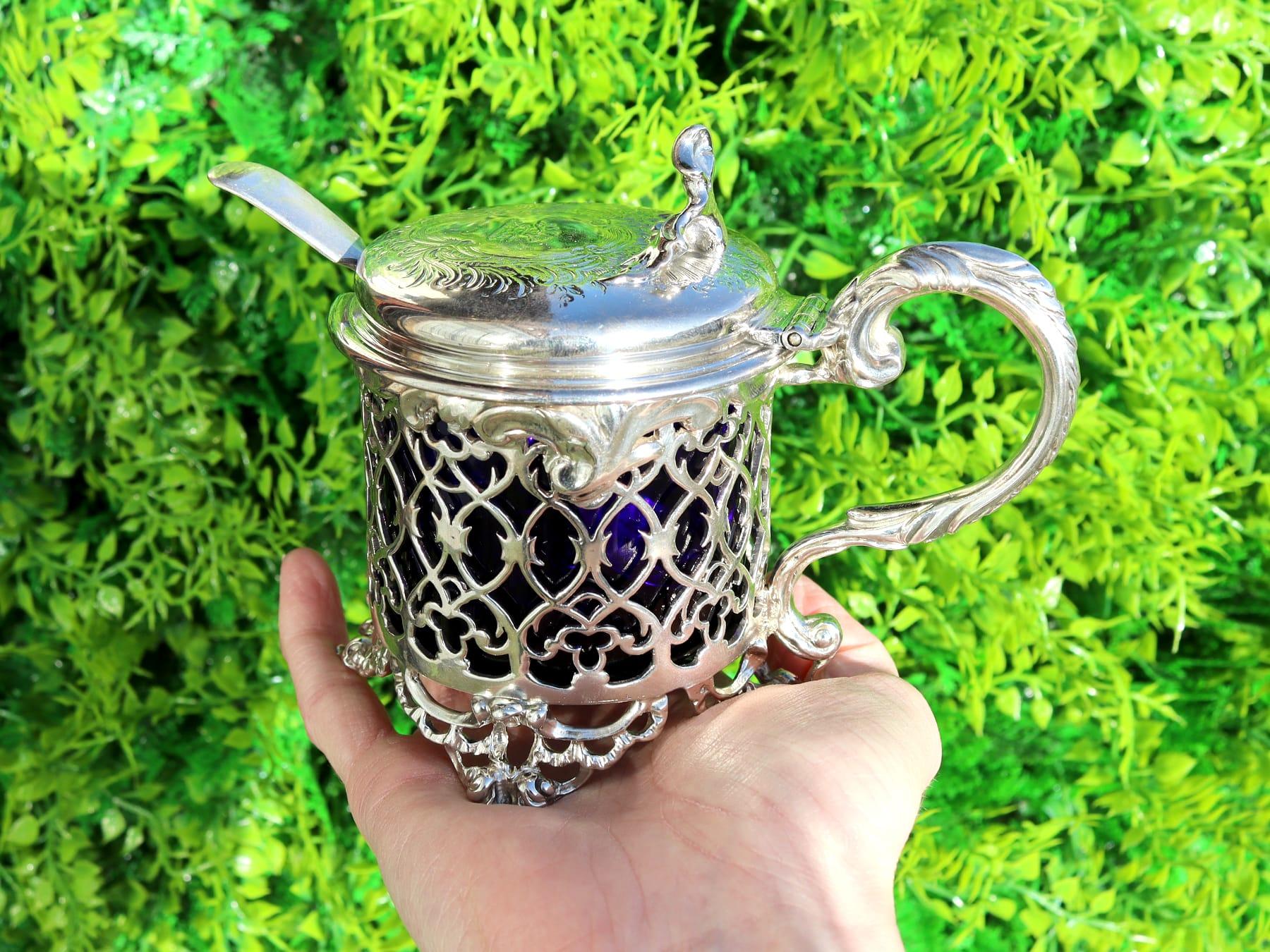 English Antique Victorian Sterling Silver Mustard Pot (1841) For Sale