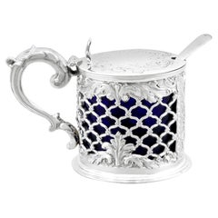 Antiguo recipiente victoriano de plata de ley para mostaza (1841)