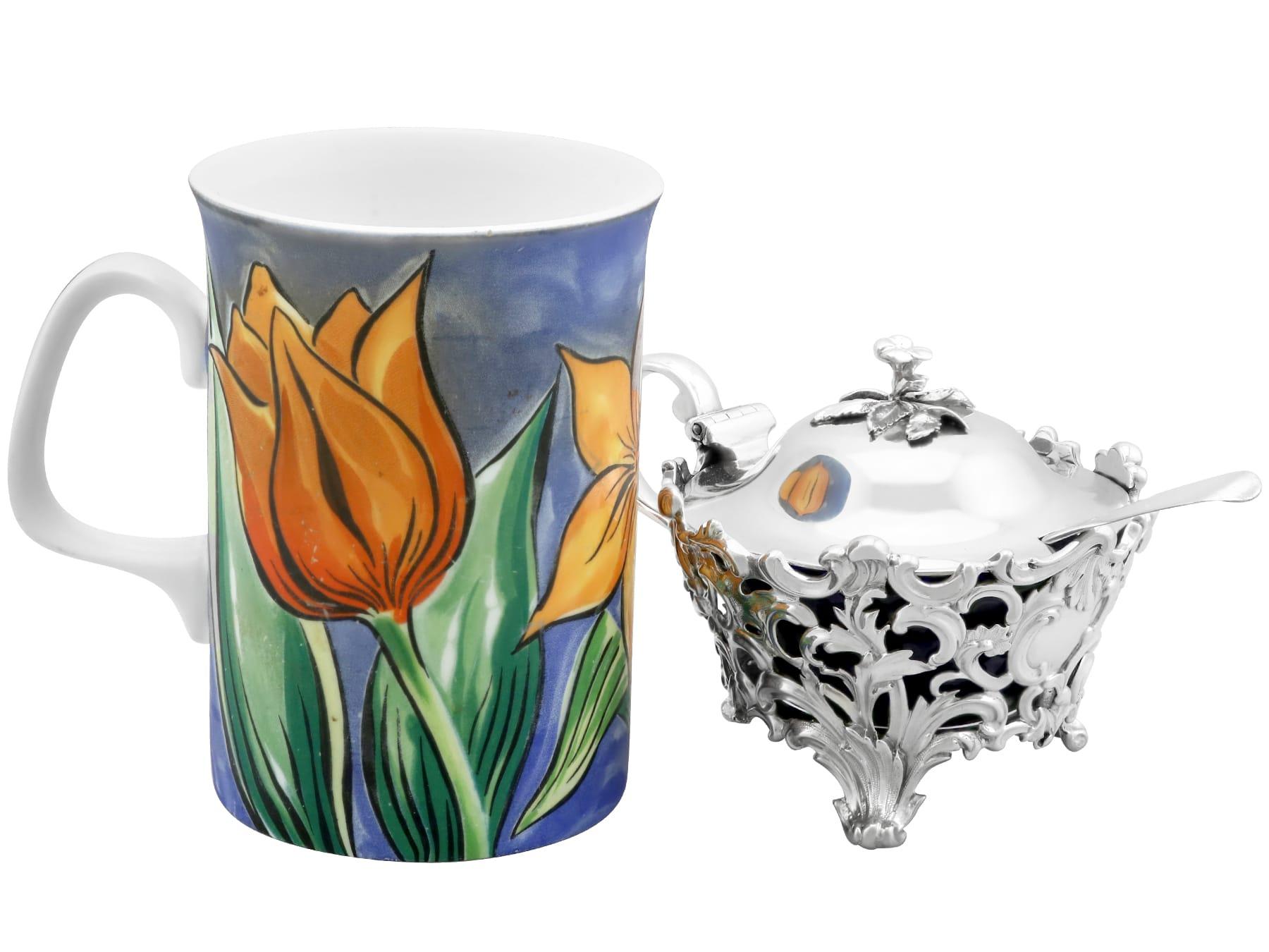 Metà XIX secolo Antico vaso di senape vittoriano in argento sterling (1844) in vendita