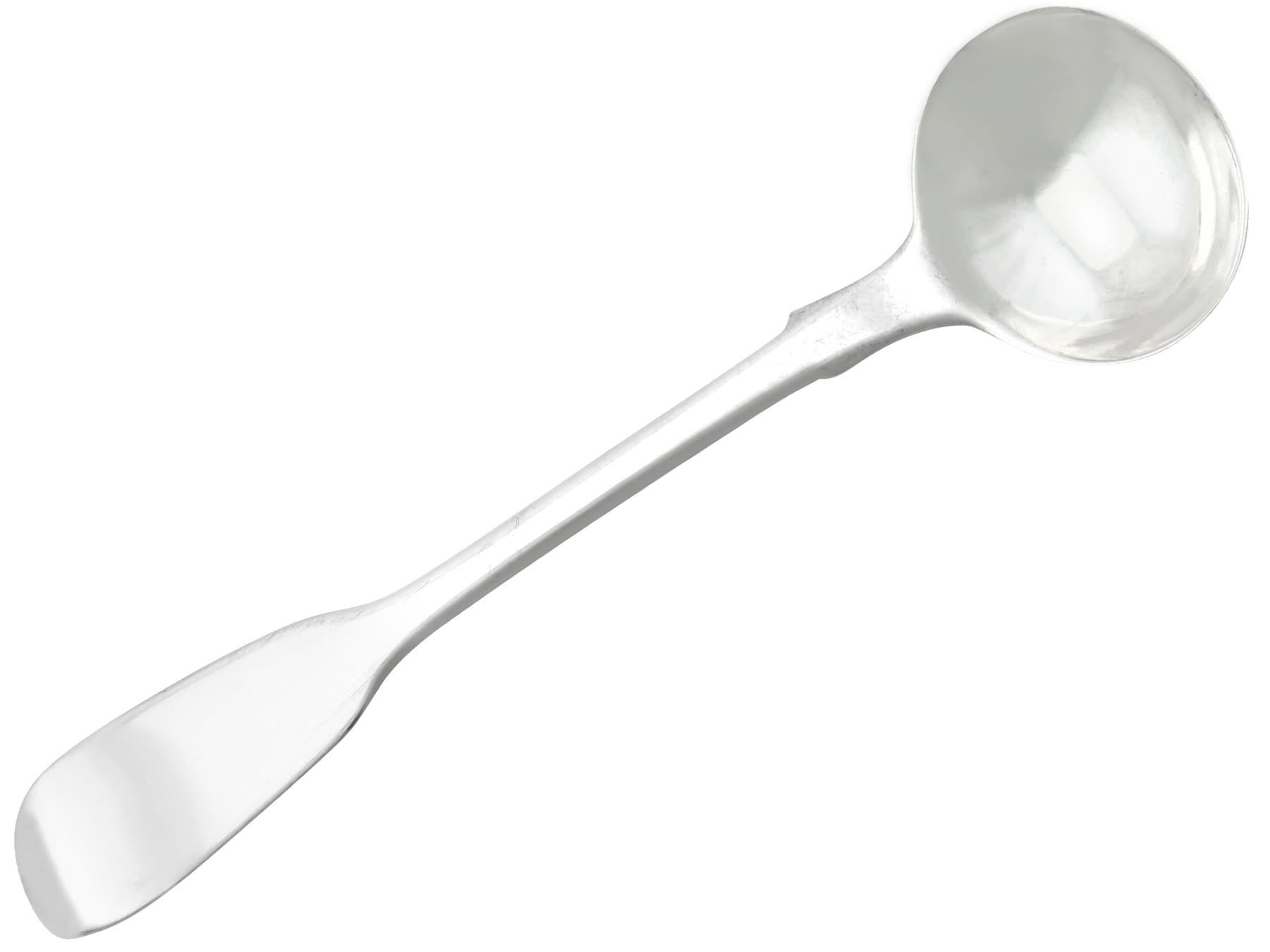 Antico vaso di senape vittoriano in argento sterling (1844) in vendita 2