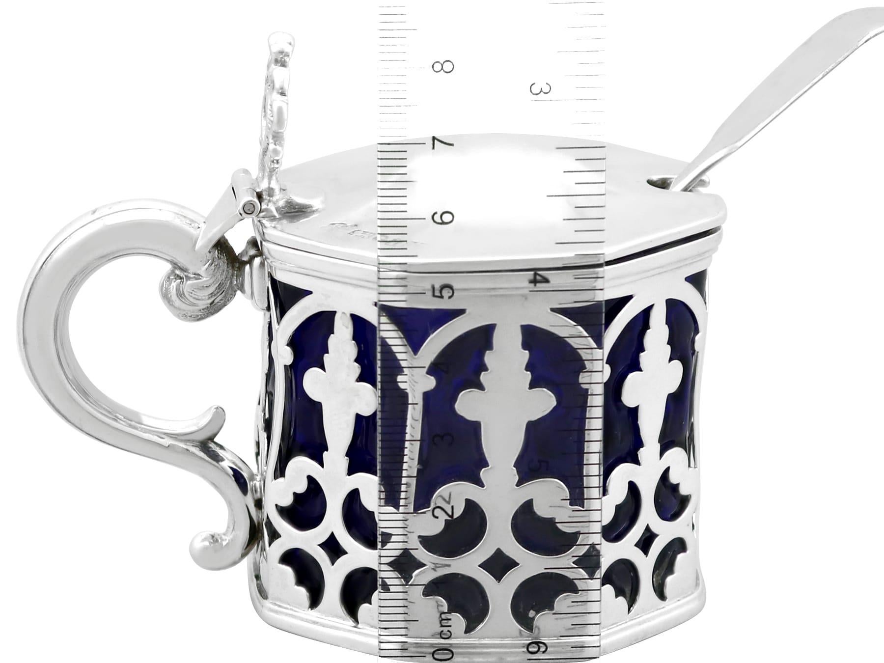 Antique pot à moutarde victorien en argent sterling (1847) en vente 7