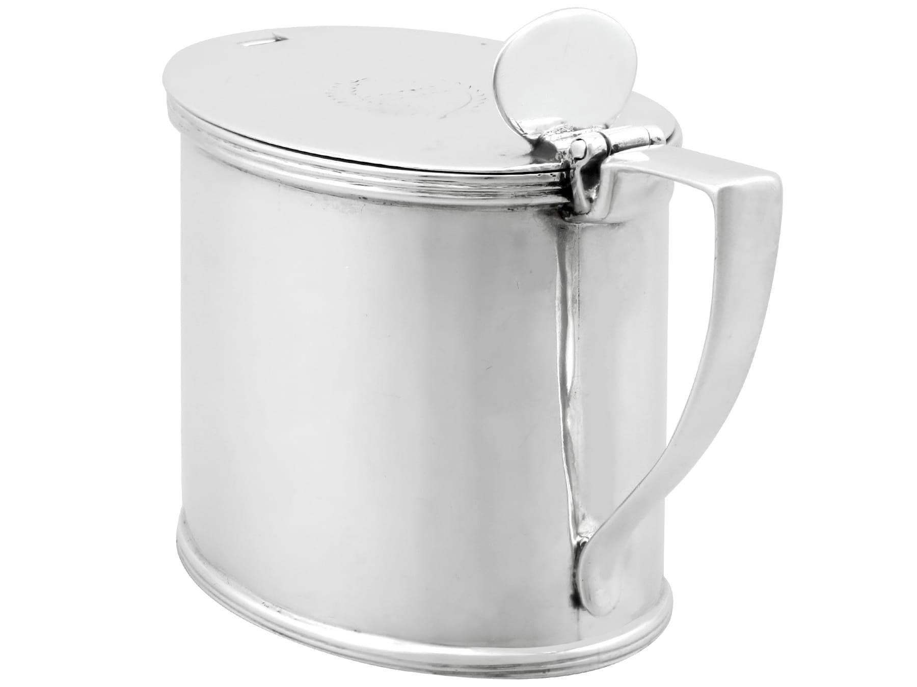Antique Victorian Sterling Silver Mustard Pot (1859) In Excellent Condition For Sale In Jesmond, Newcastle Upon Tyne