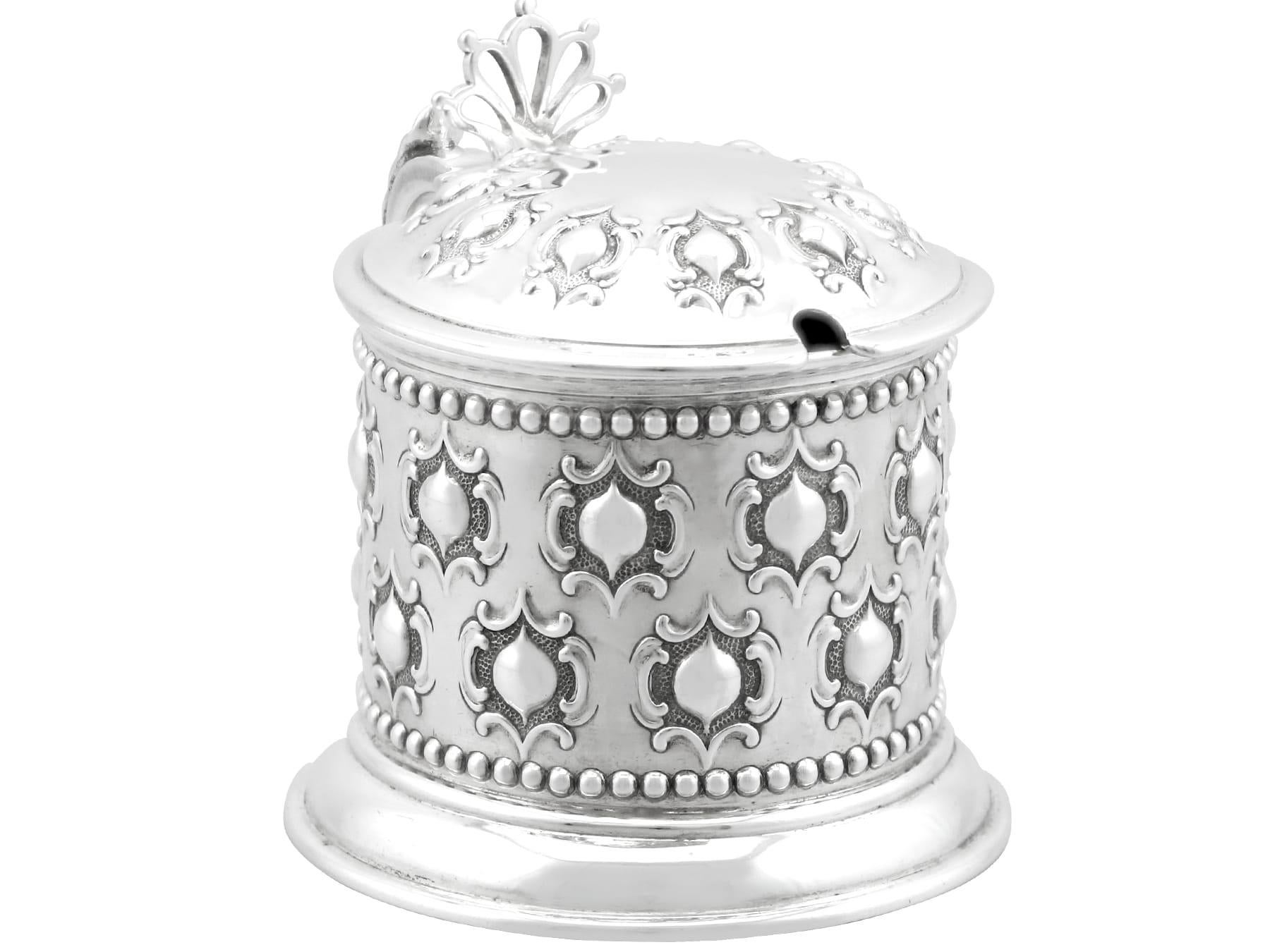 English Antique Victorian Sterling Silver Mustard Pot (1861) For Sale