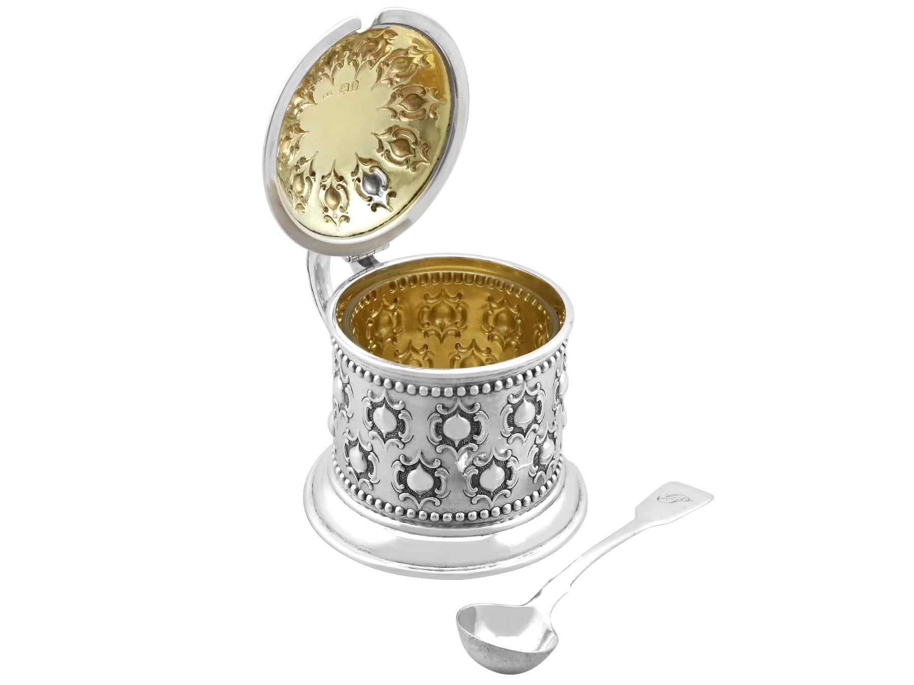 Antique Victorian Sterling Silver Mustard Pot (1861) For Sale 2