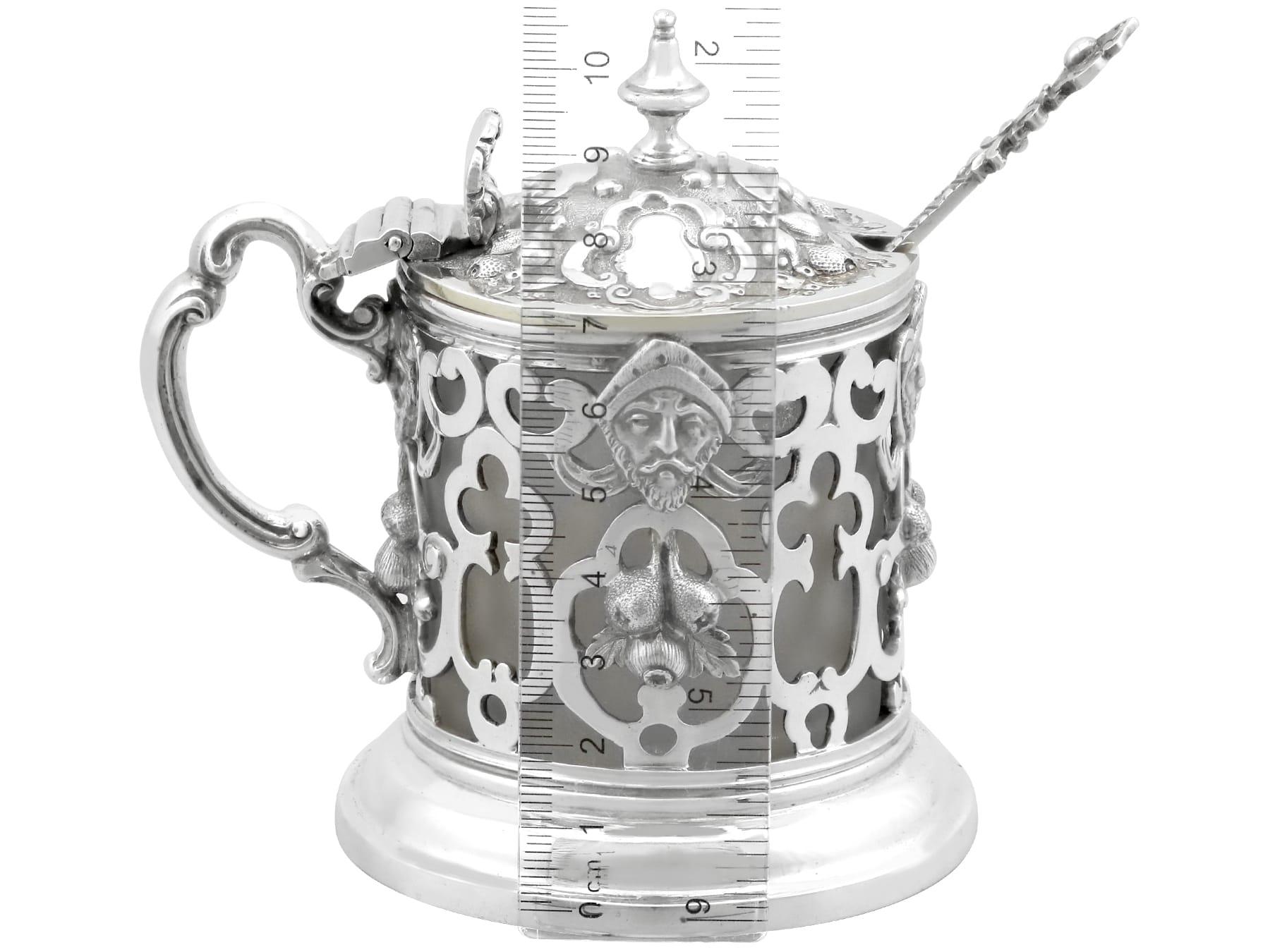 Recipiente victoriano para mostaza de plata de ley (1867) en venta 12
