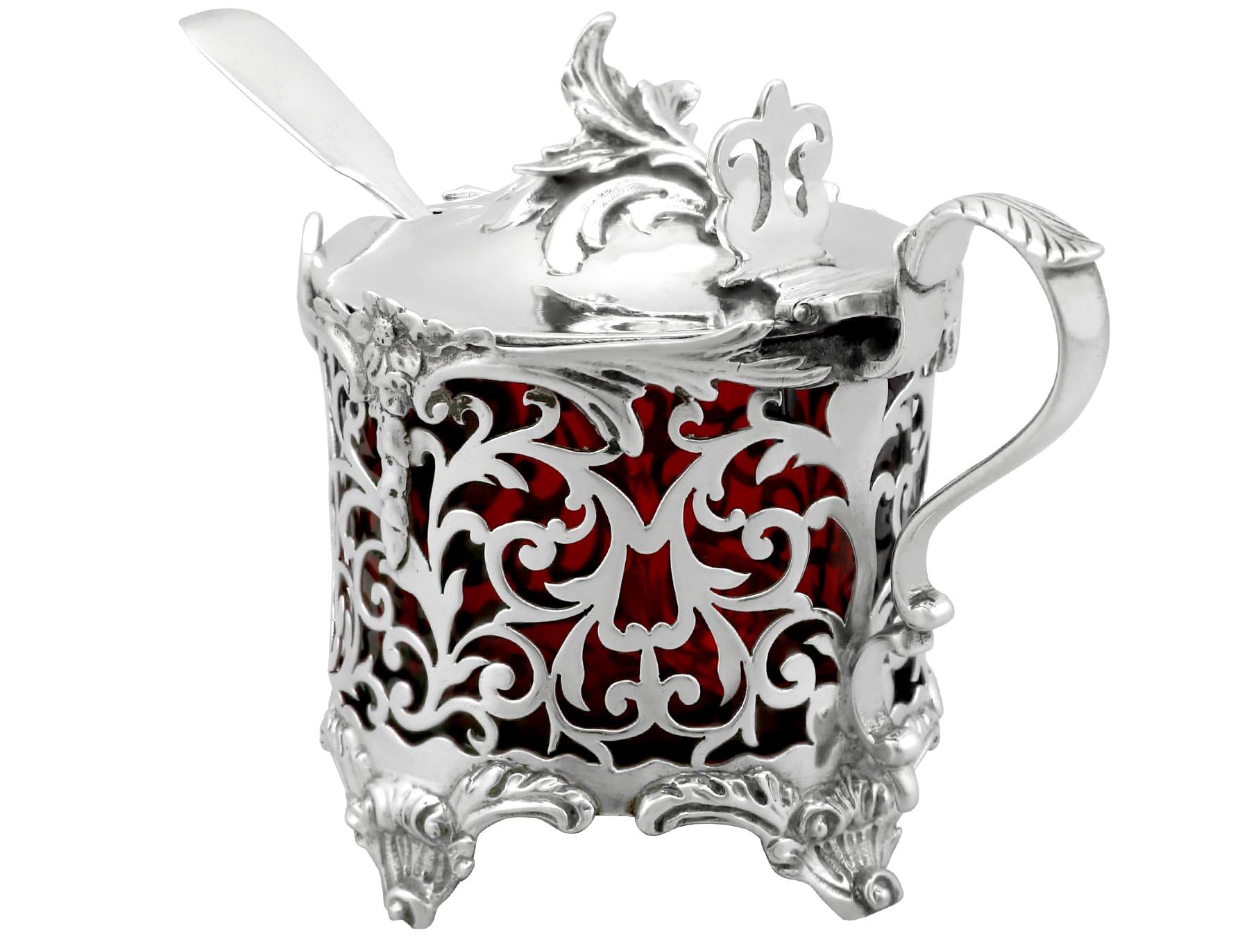 Antique Victorian Sterling Silver Mustard Pot (1884) In Excellent Condition For Sale In Jesmond, Newcastle Upon Tyne