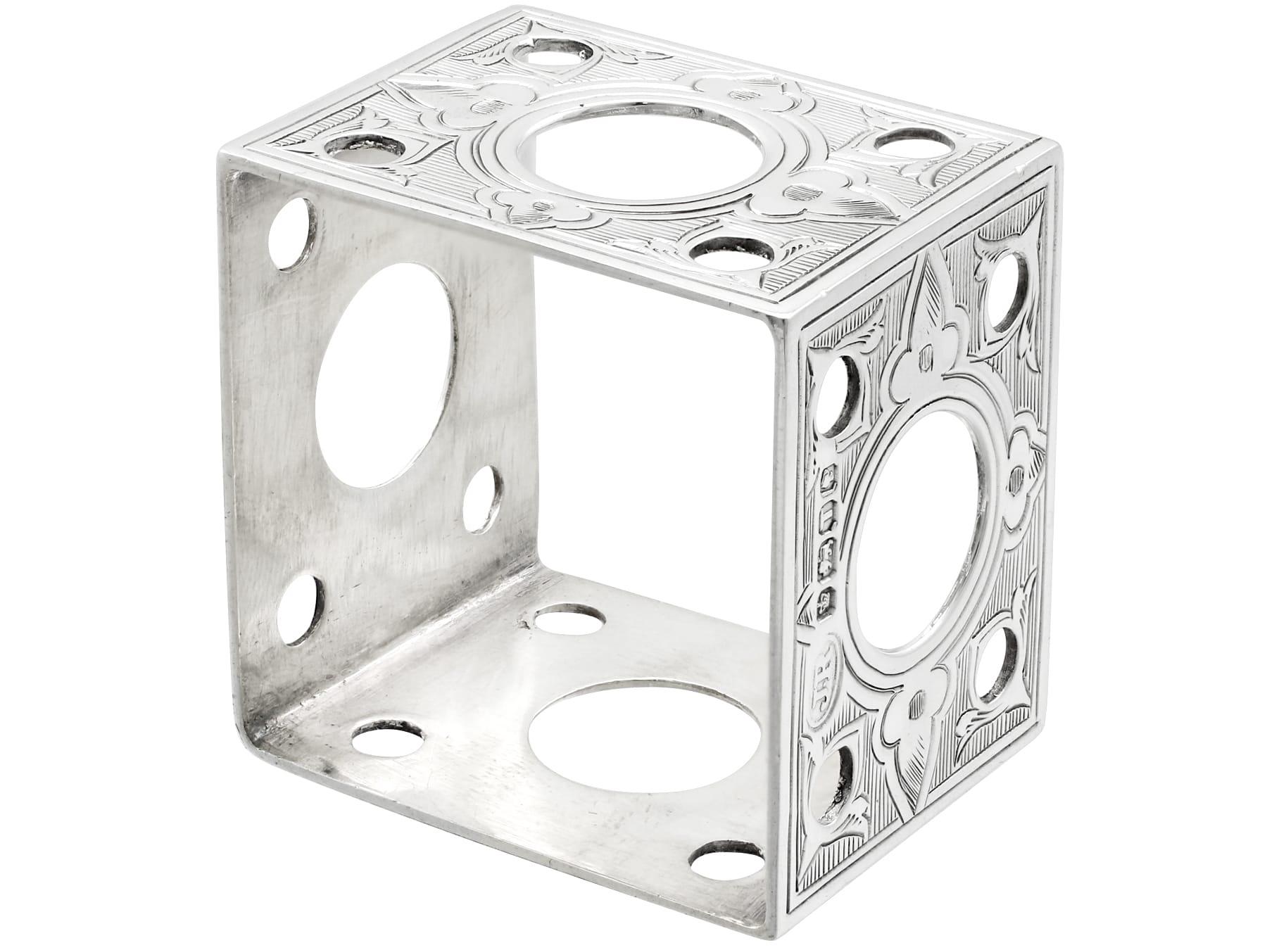 Antico set vittoriano di tre portatovaglioli in argento sterling In condizioni ottime in vendita a Jesmond, Newcastle Upon Tyne