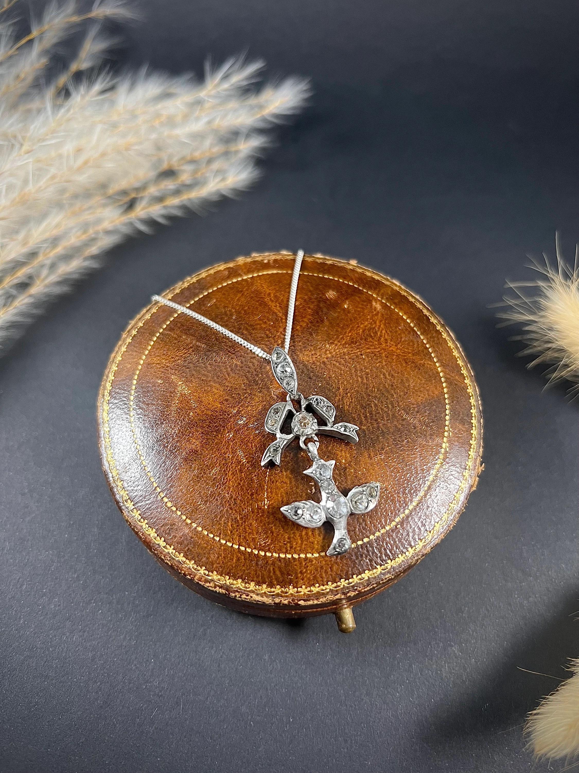 Ciondolo antico vittoriano in argento sterling con rondine in pasta in vendita 1