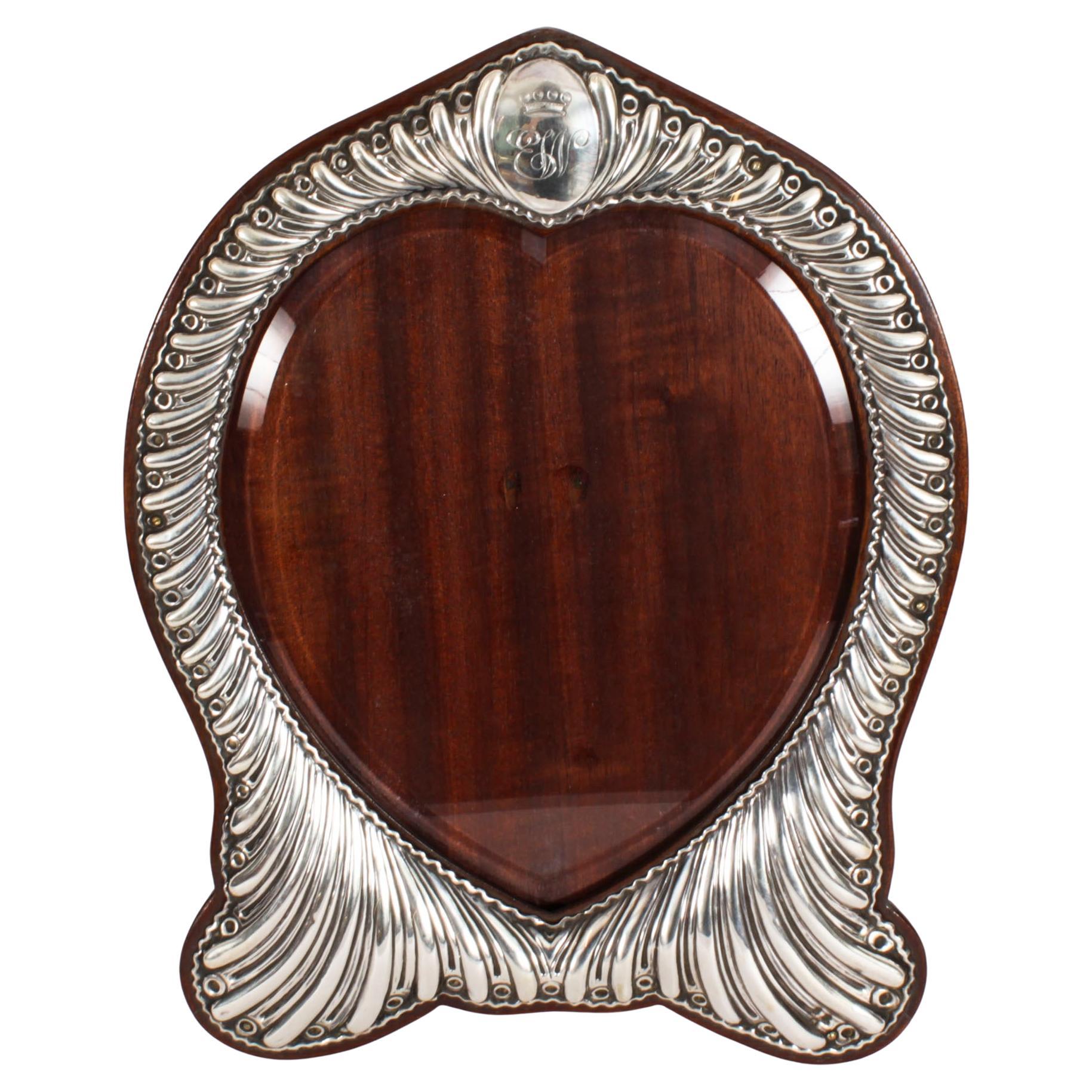 Antique Victorian Sterling Silver Photo Frame Dated 1894 33x26cm For Sale
