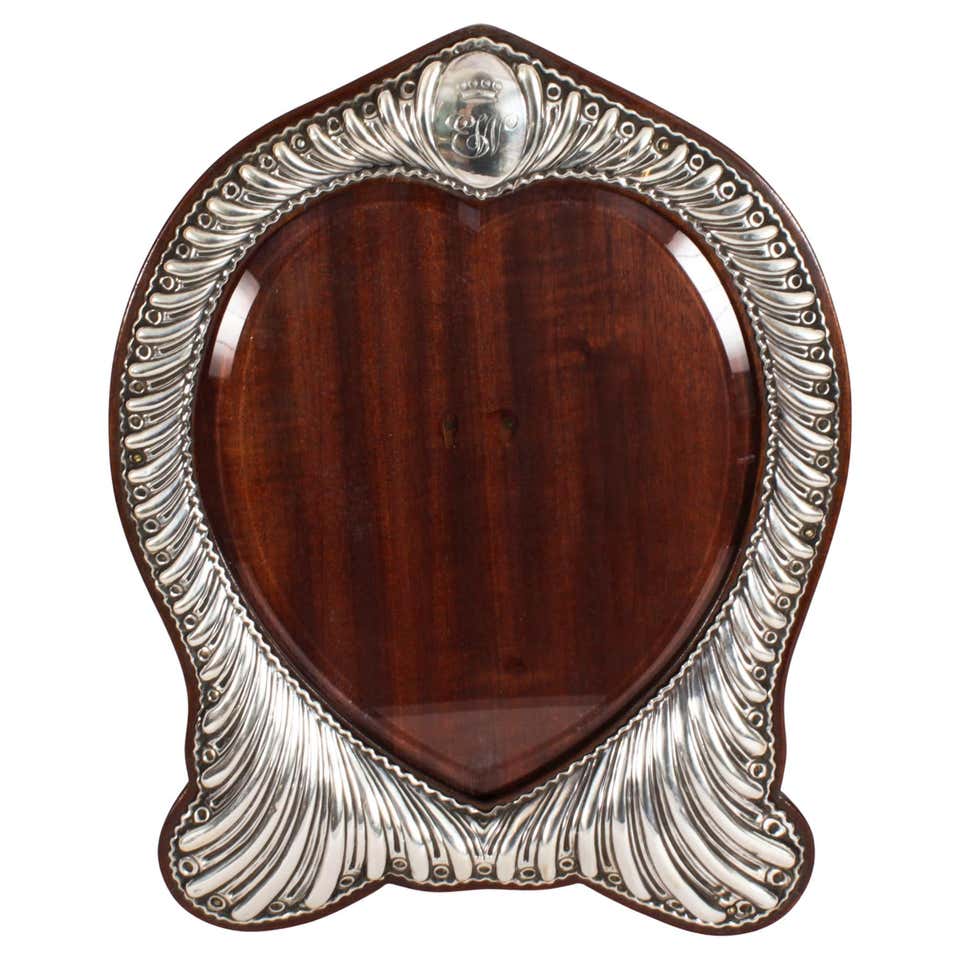 1890s Picture Frames - 33 For Sale at 1stDibs | 1890 picture frames ...