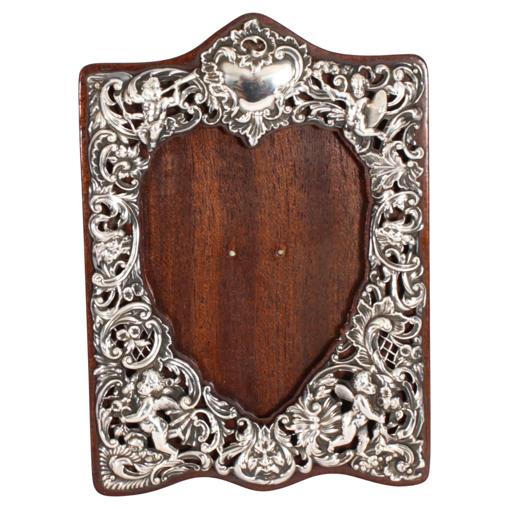Marco de fotos antiguo victoriano de plata de ley William Comyns 1897 20x14cm