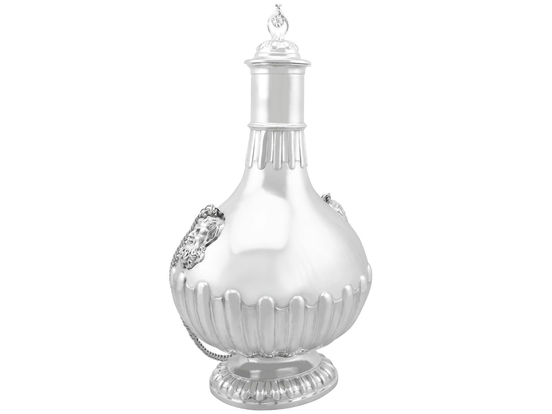 Antiker viktorianischer Pilgrim-Flask/Vase aus Sterlingsilber (Englisch) im Angebot