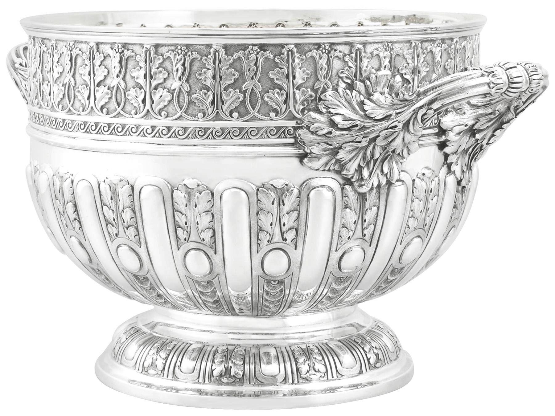 Antique Victorian Sterling Silver Presentation Bowl by Mappin & Webb In Excellent Condition For Sale In Jesmond, Newcastle Upon Tyne