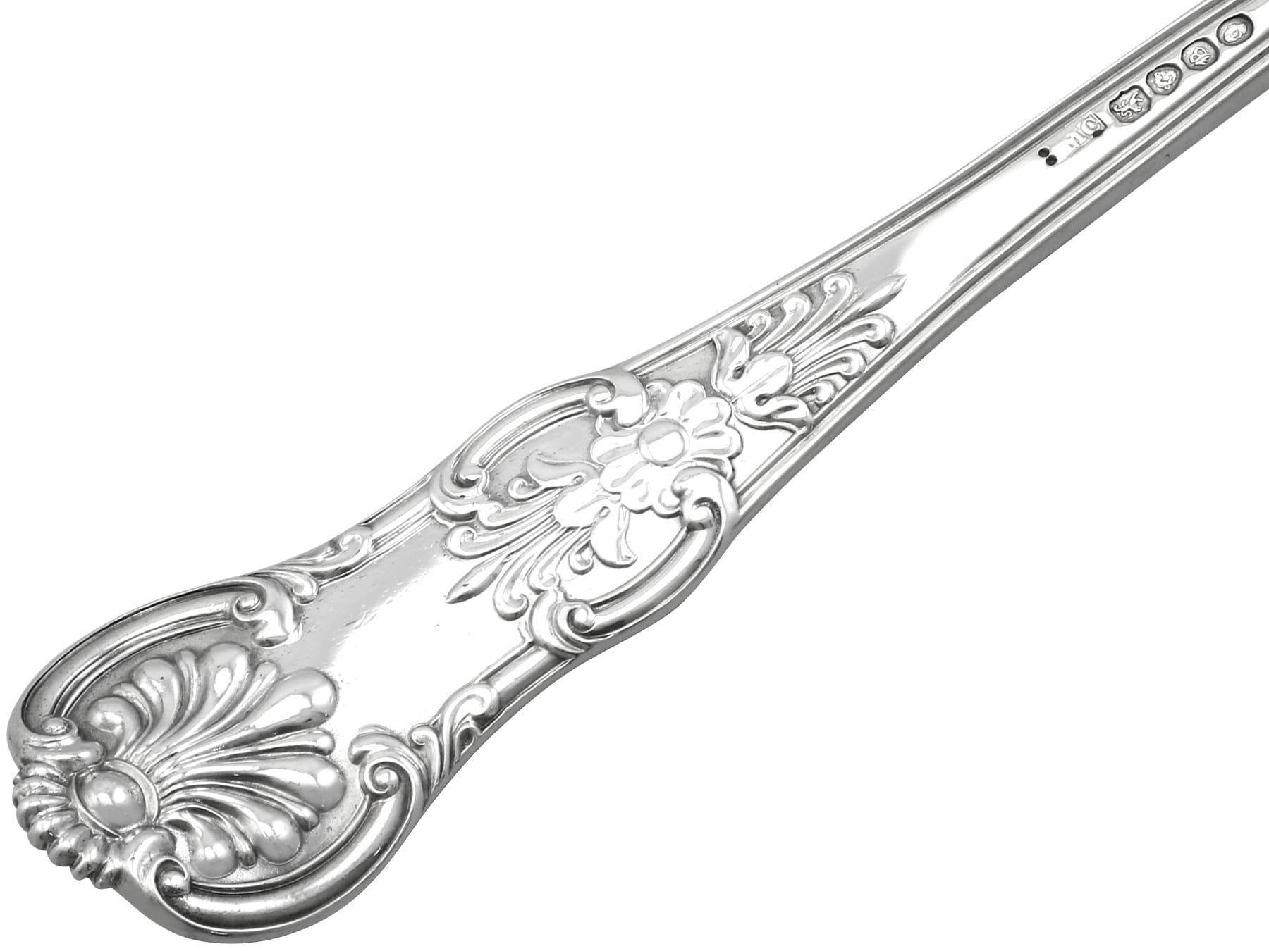 Mid-19th Century Antique Victorian Sterling Silver Queen's Pattern Soup Ladle by Mary Chawner For Sale