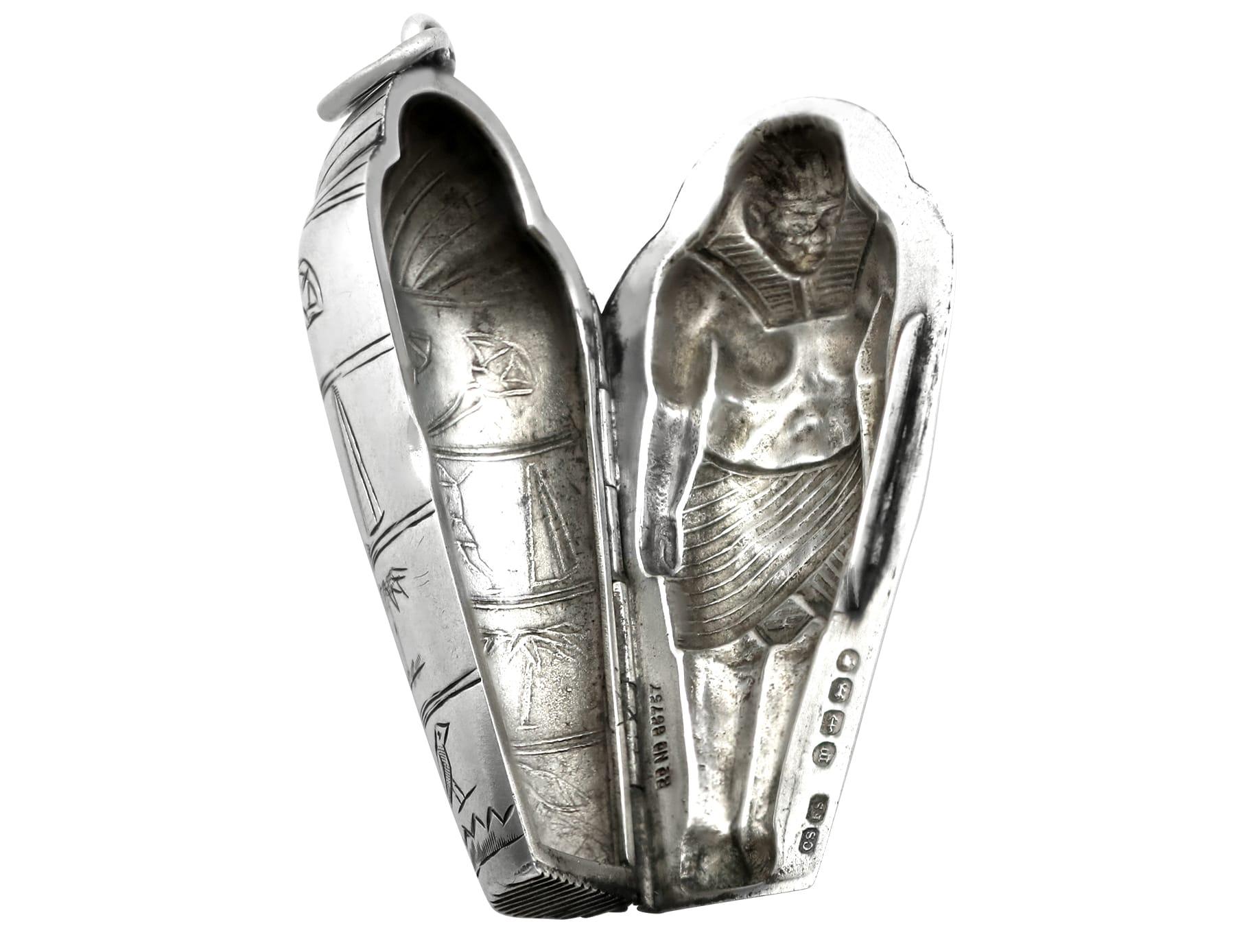 Victorian Sterling Silver Sarcophagus Vesta Case For Sale 4
