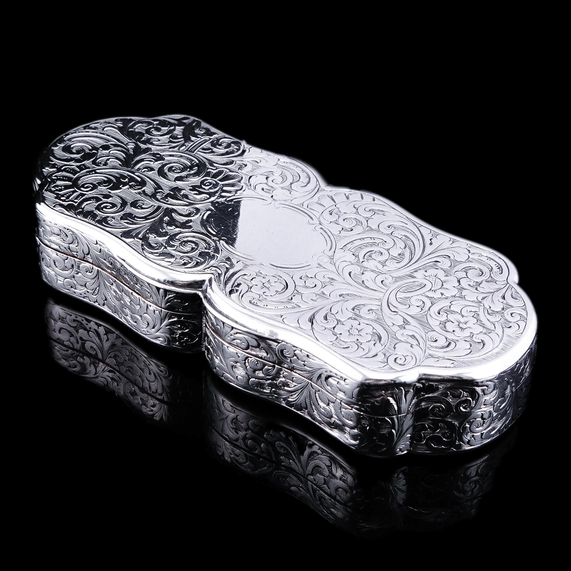 Antique Victorian Sterling Silver Snuff Box Acanthus  - Nathaniel Mills 1840 For Sale 10