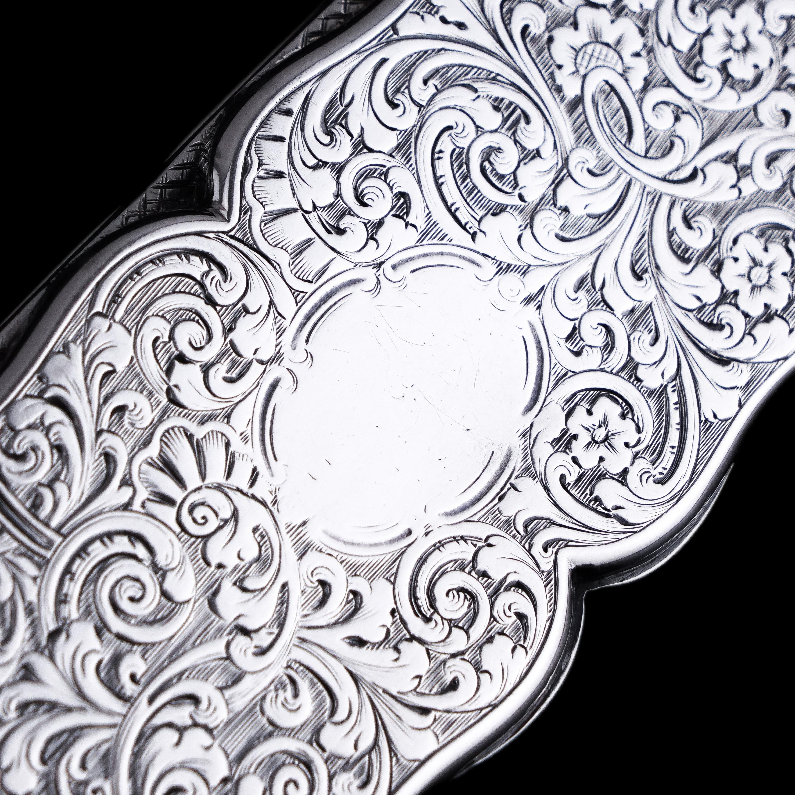 Antique Victorian Sterling Silver Snuff Box Acanthus  - Nathaniel Mills 1840 For Sale 4