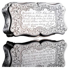 Tabatière victorienne d'antiquités en argent sterling avec gravures fines - 1850