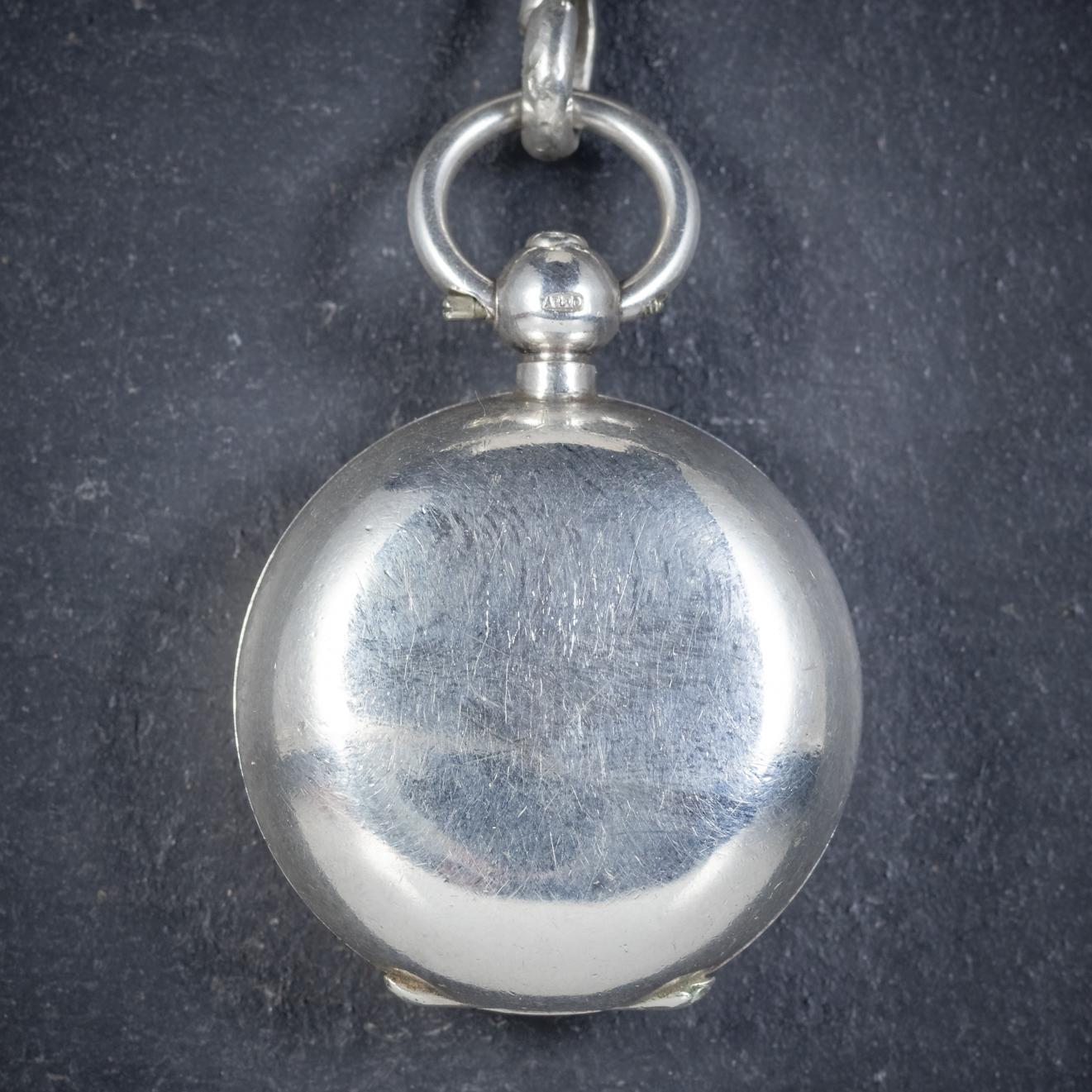 Antique Victorian Sterling Silver Chain Dated 1907 Sovereign Locket Necklace In Good Condition In Lancaster , GB