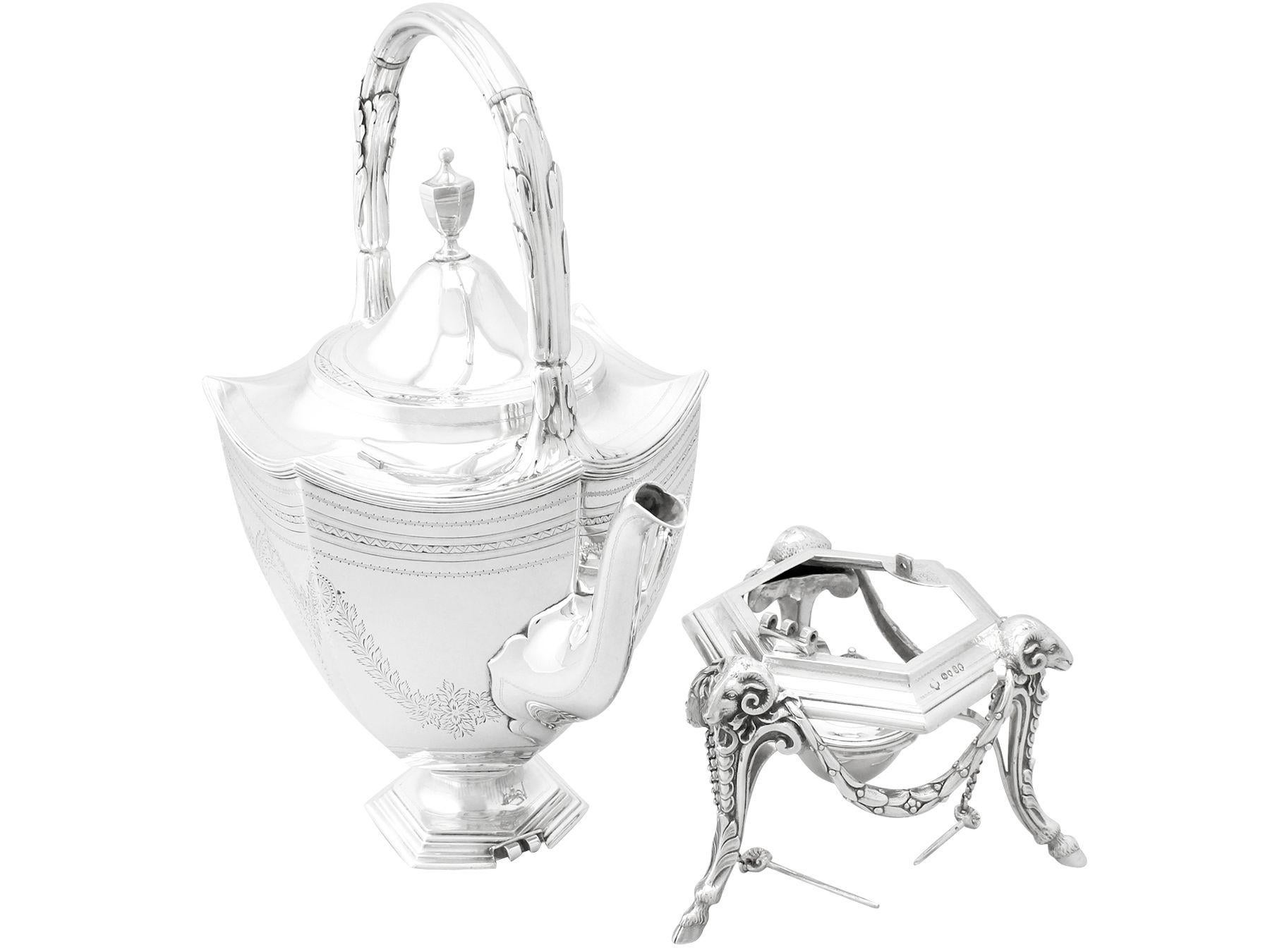 Bouilloire victorienne ancienne en argent sterling  Spirit  par Barnard & Sons Ltd en vente 3