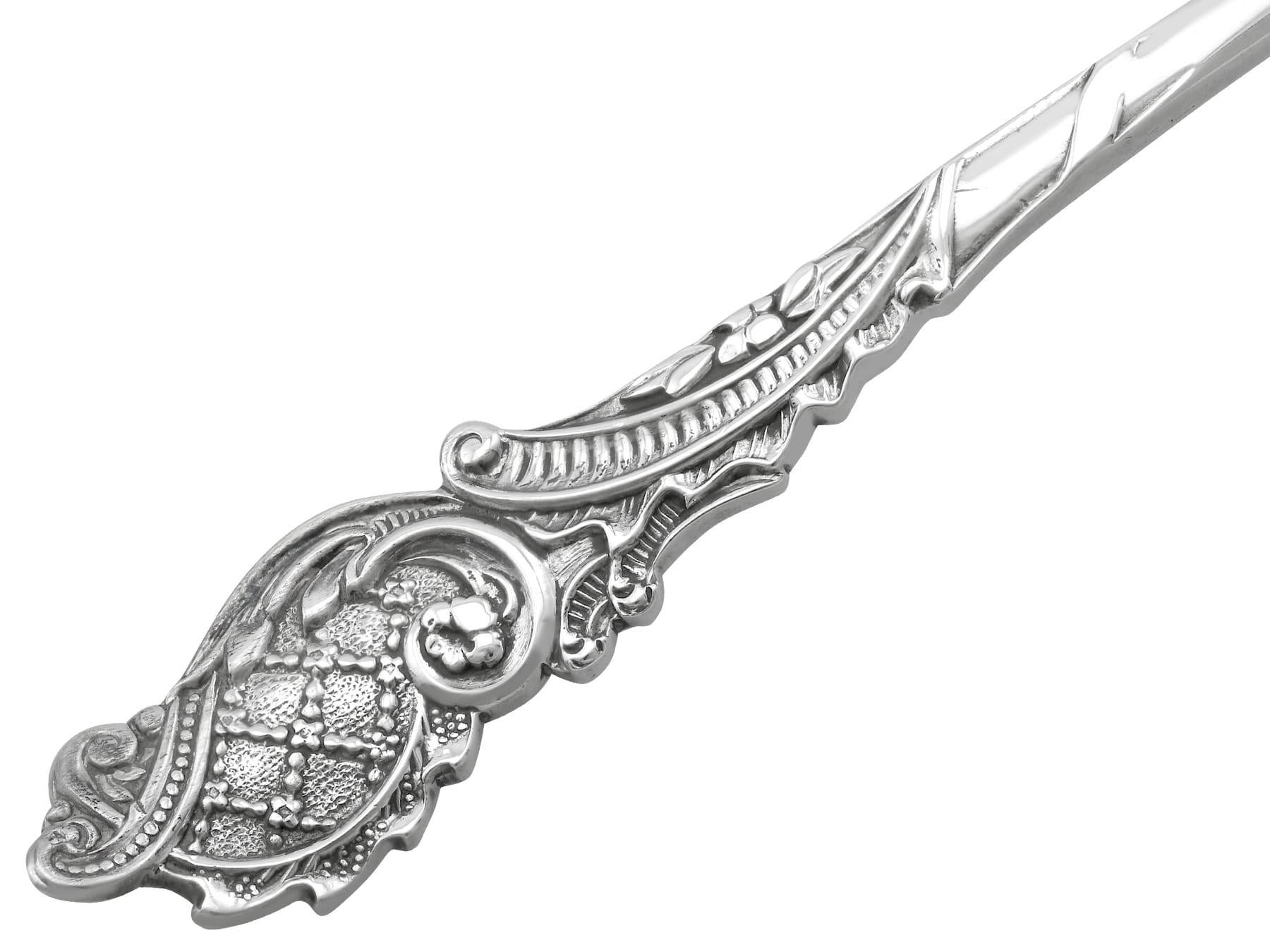 Antique Victorian Sterling Silver Sugar Sifter Spoon and Sugar Bowl (1898) For Sale 6