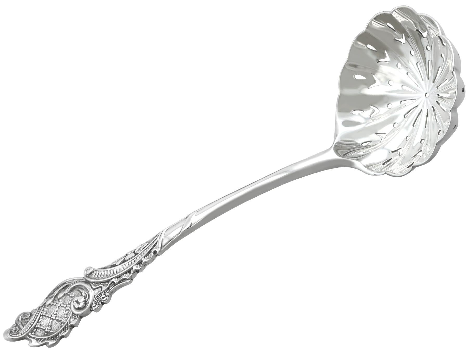 Antique Victorian Sterling Silver Sugar Sifter Spoon and Sugar Bowl (1898) For Sale 4